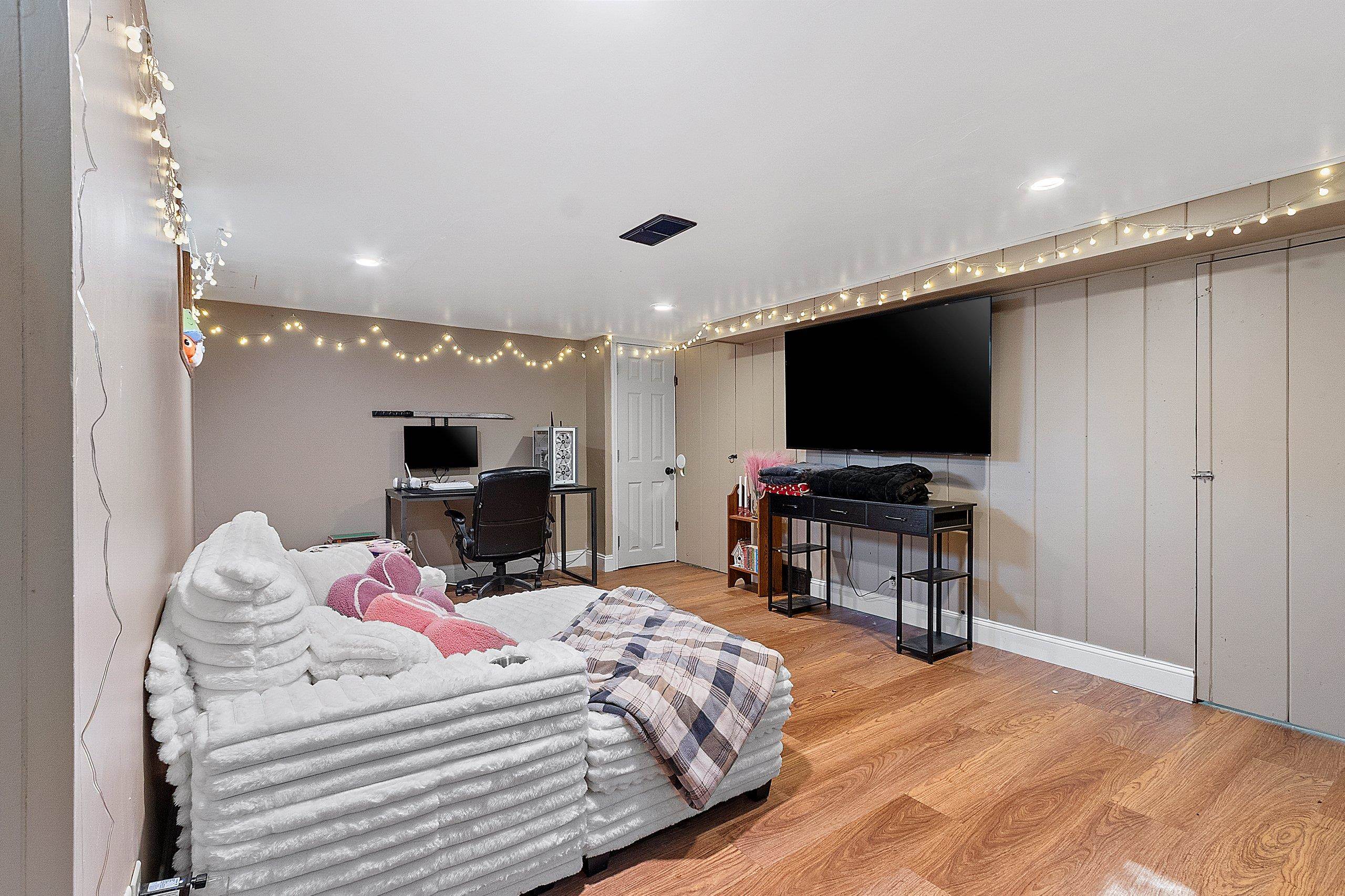 Property photo 28
