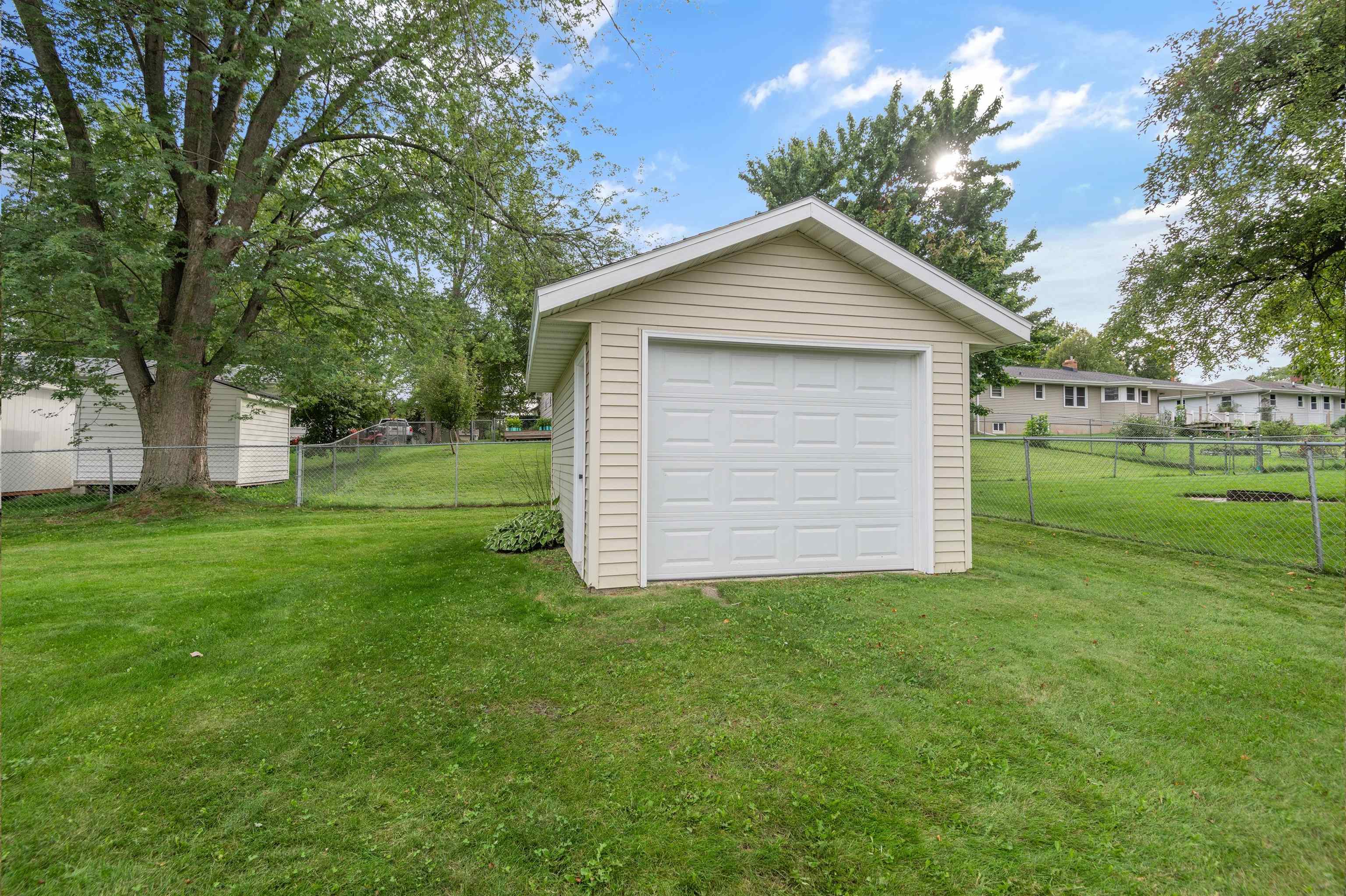 Property photo 41