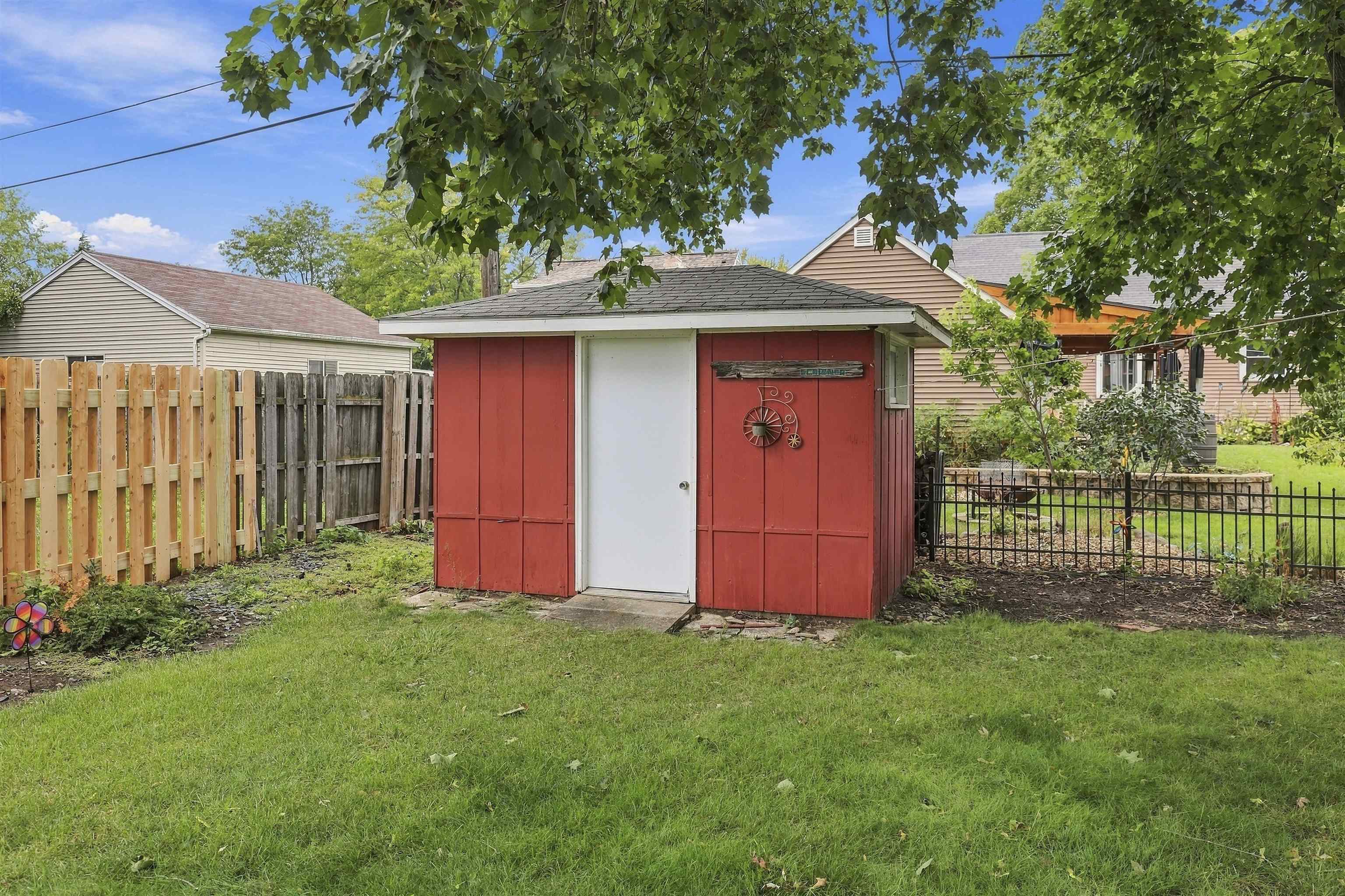 Property photo 40