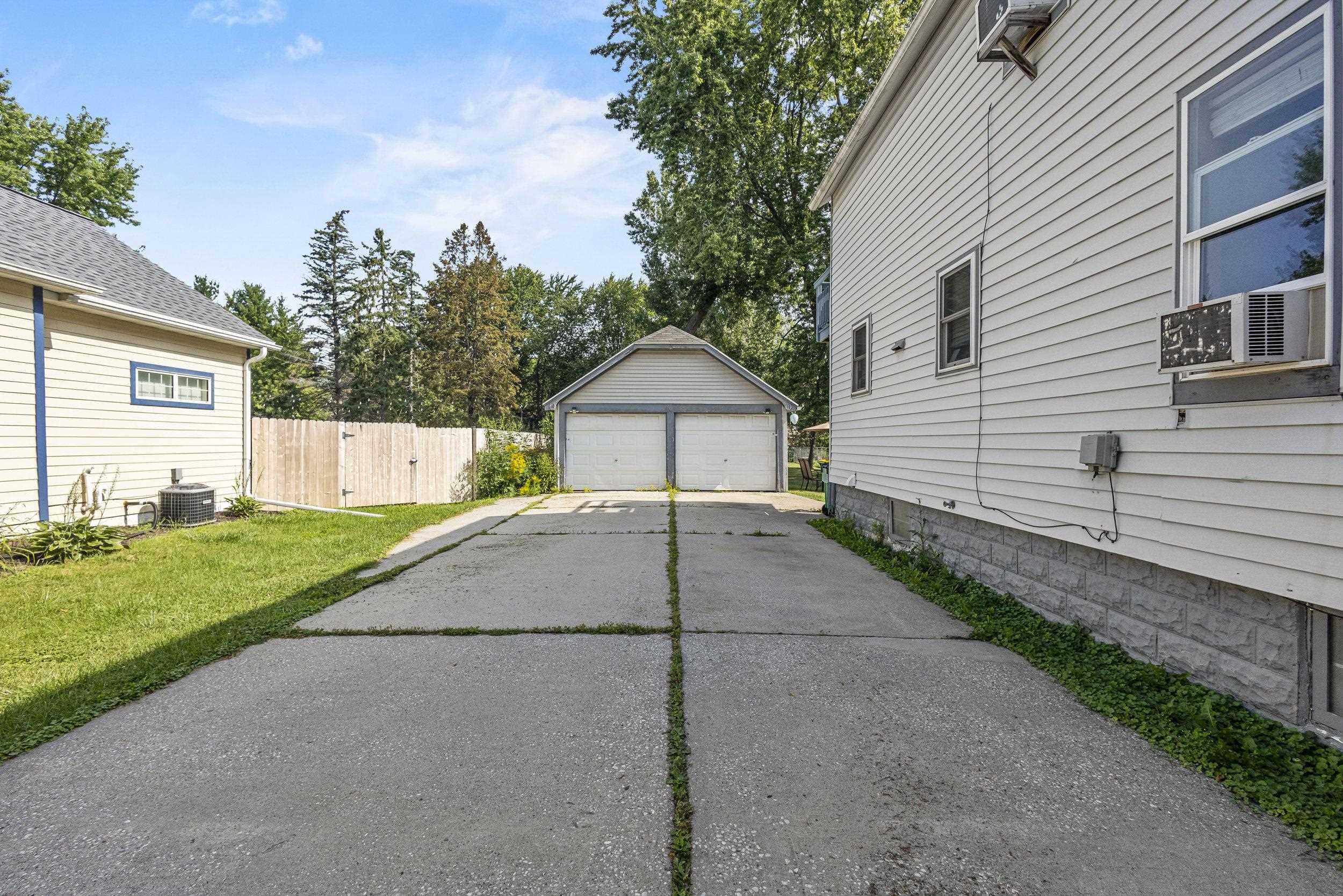 Property photo 35