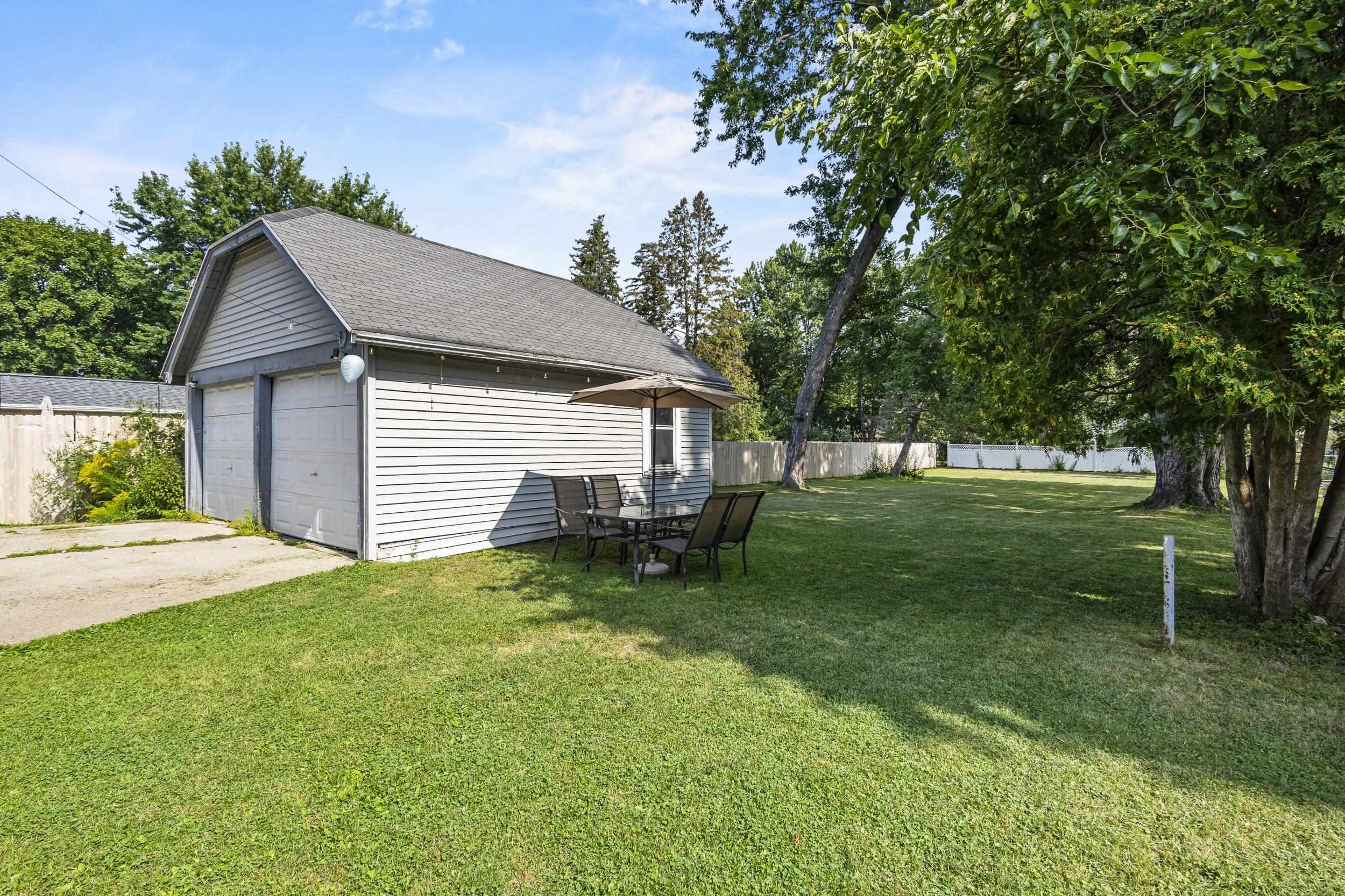 Property photo 44