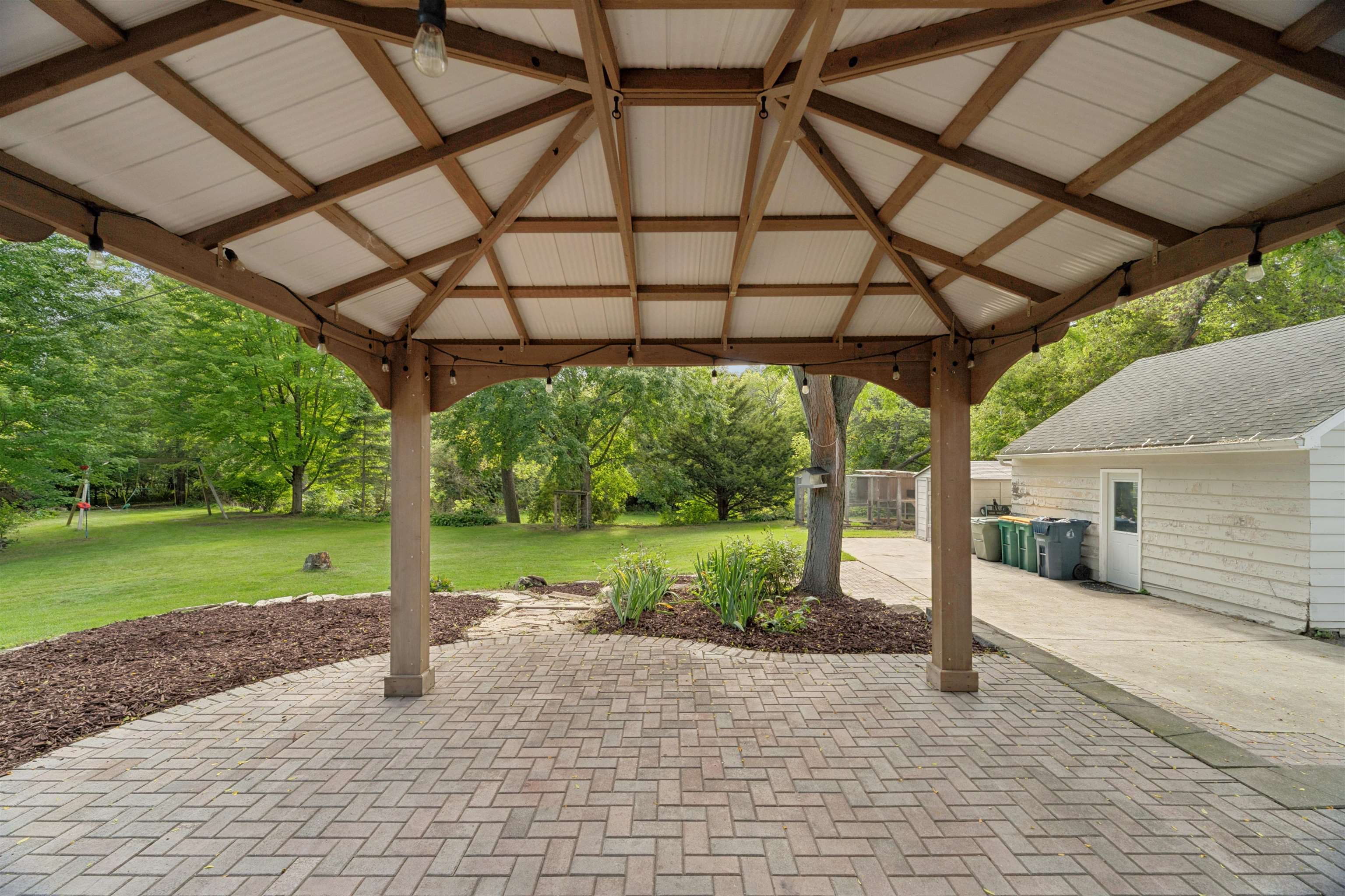Property photo 44