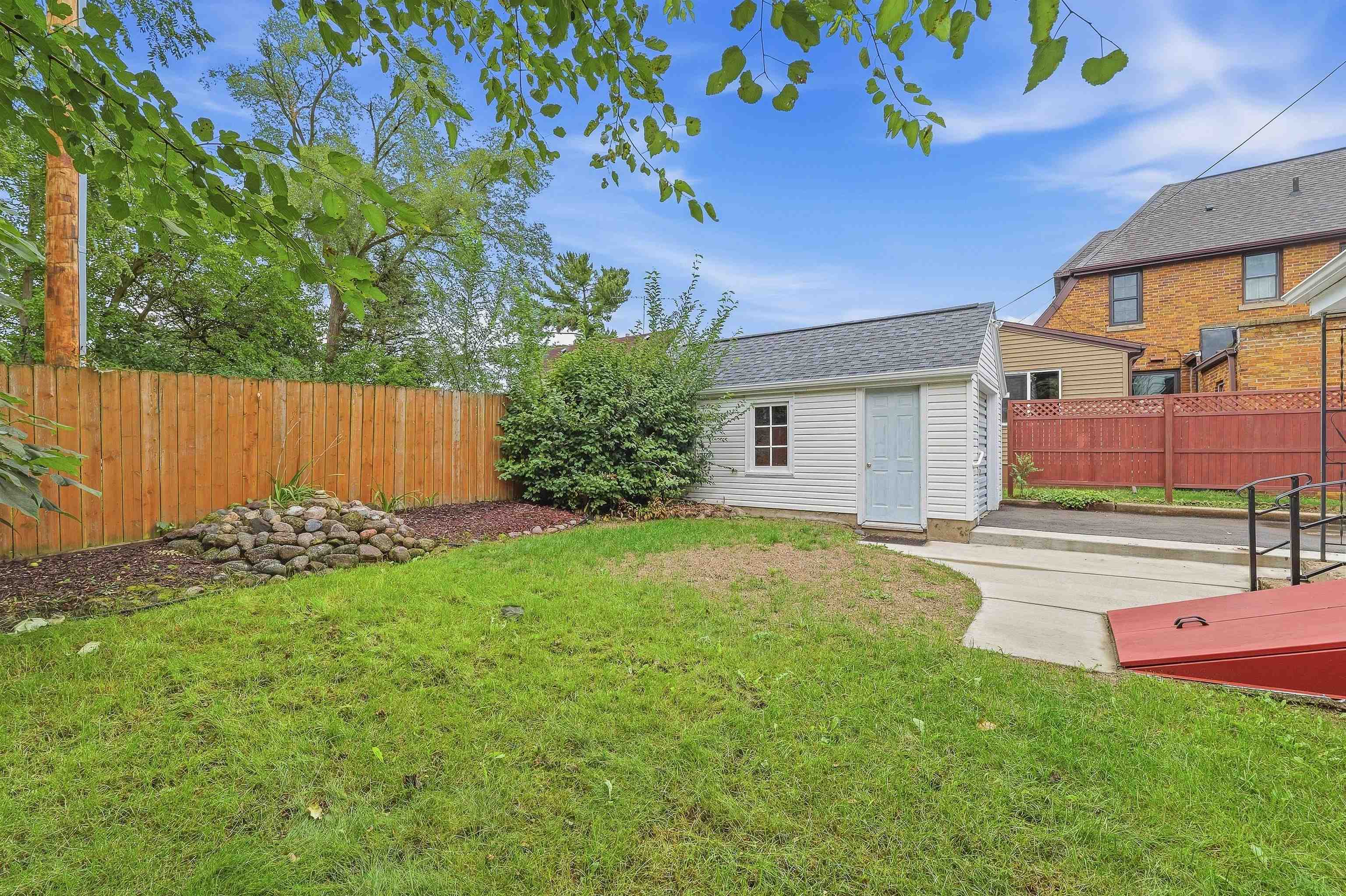 Property photo 28