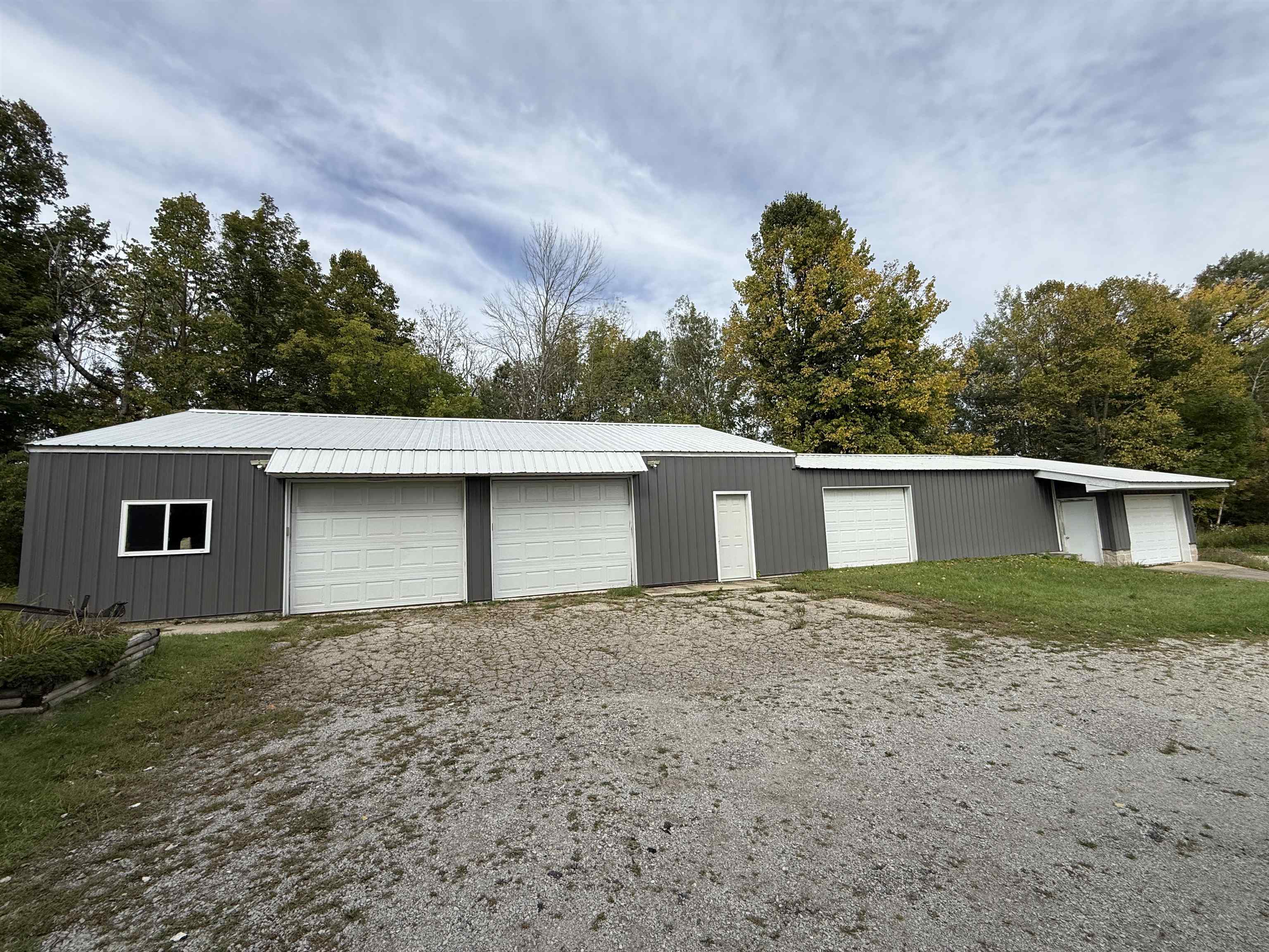 Property photo 31