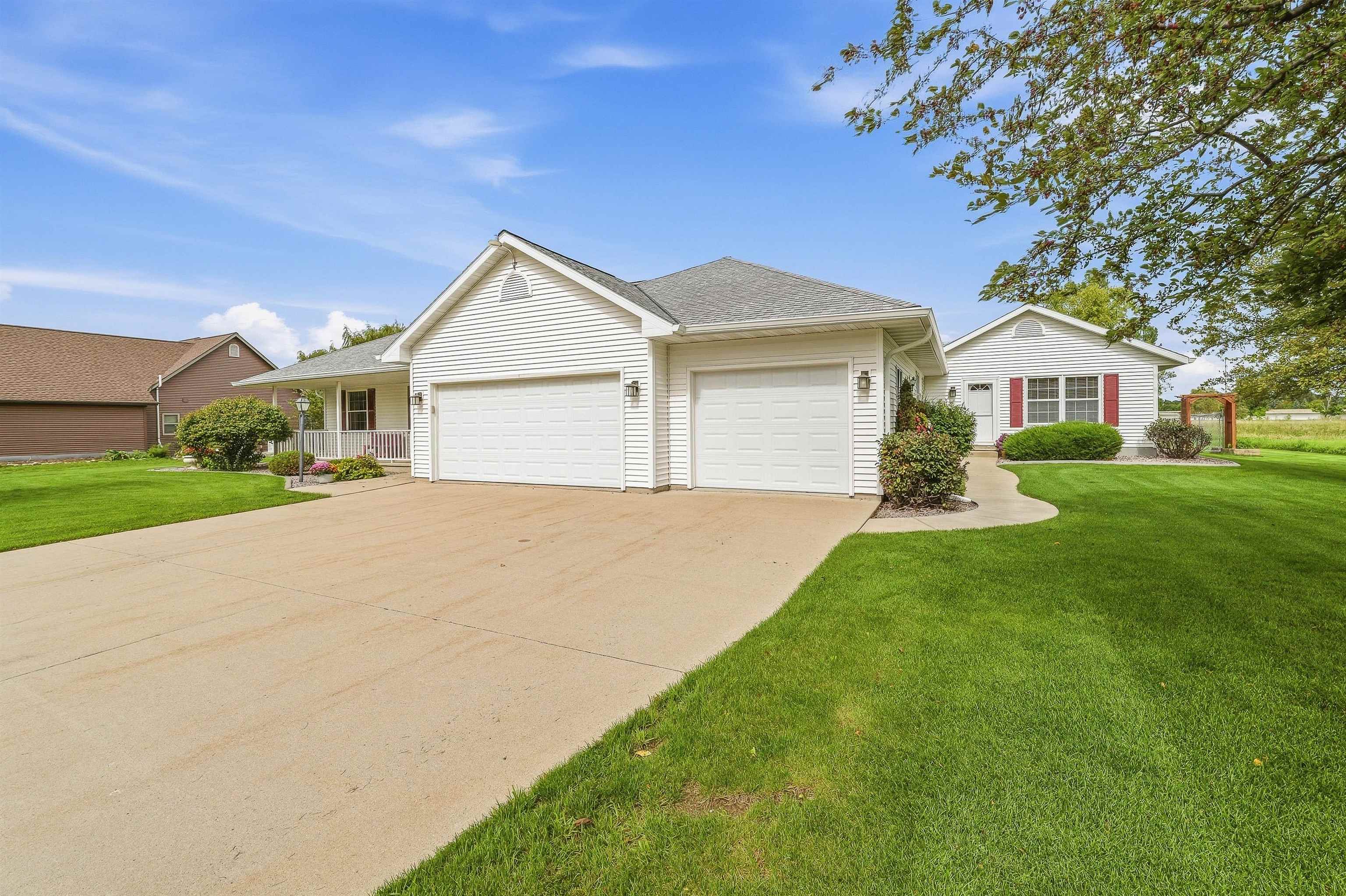 Property photo 35