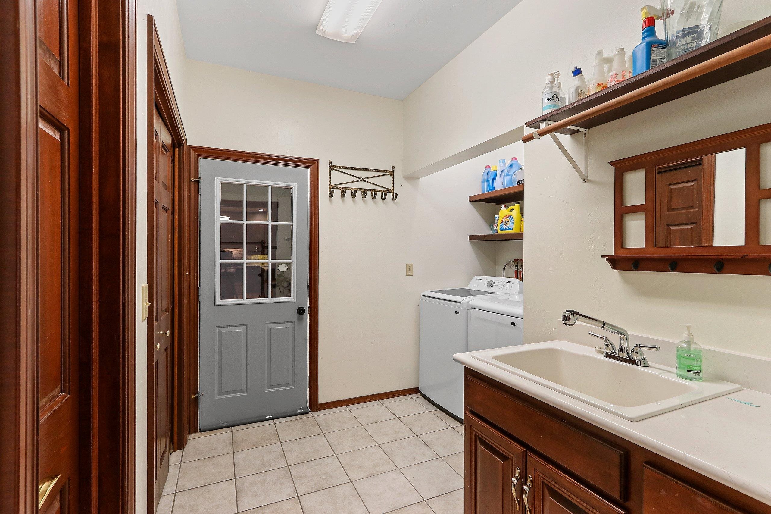 Property photo 37
