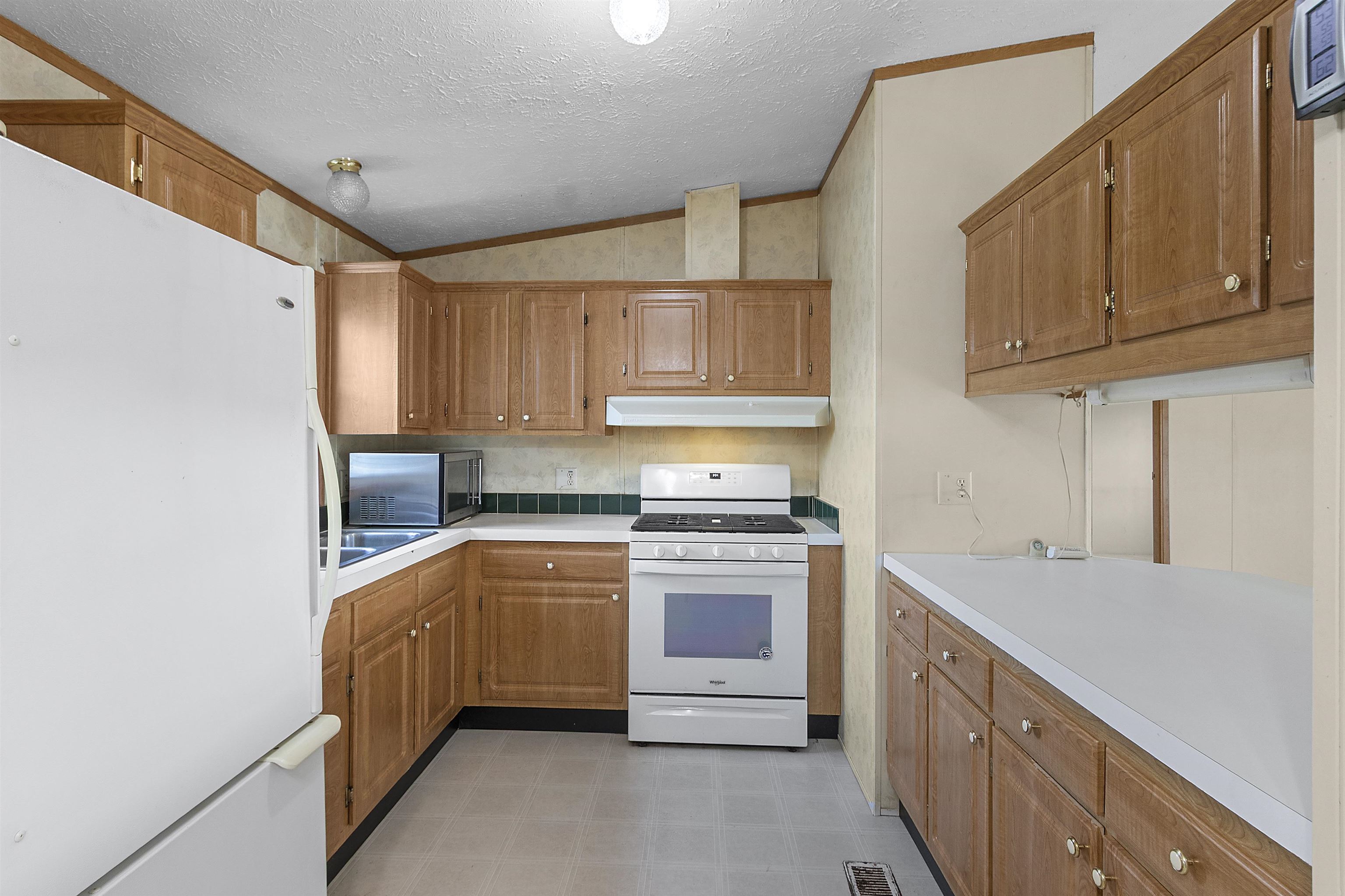Property photo 35