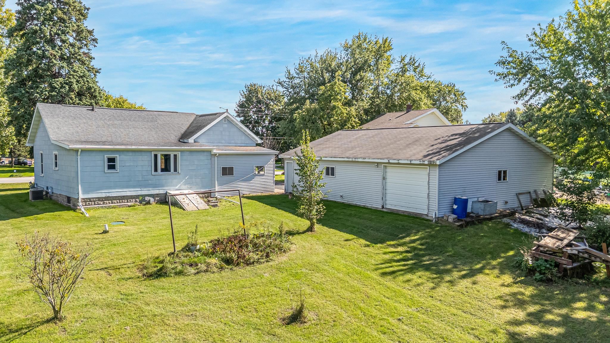 Property photo 32
