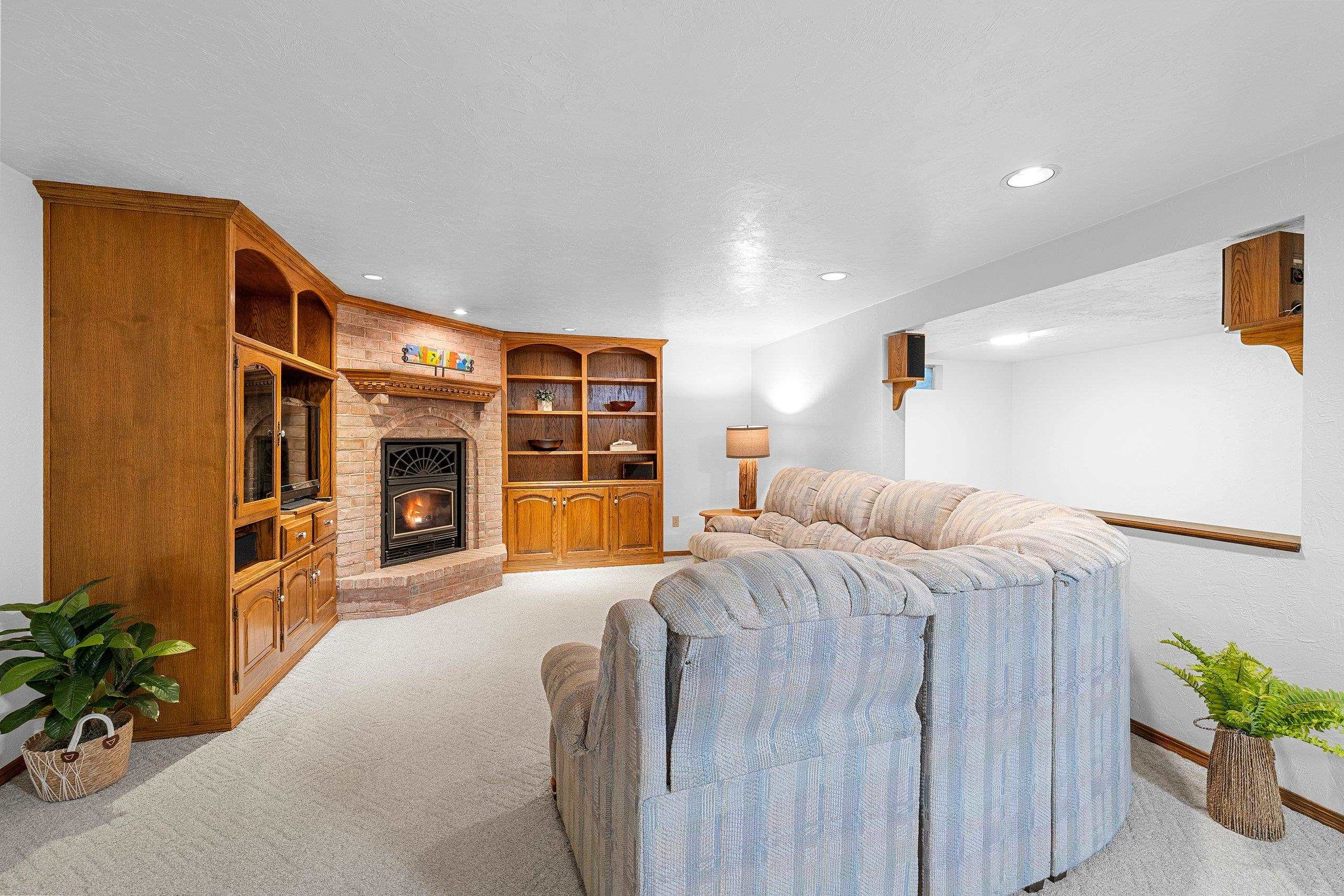 Property photo 50
