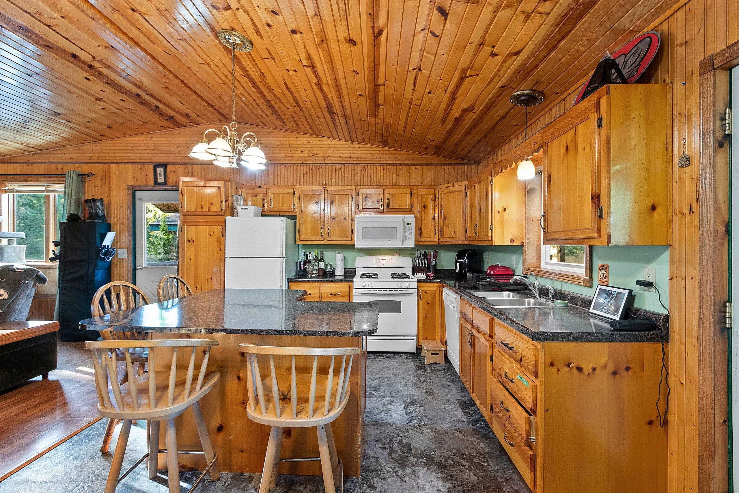 Property photo 35