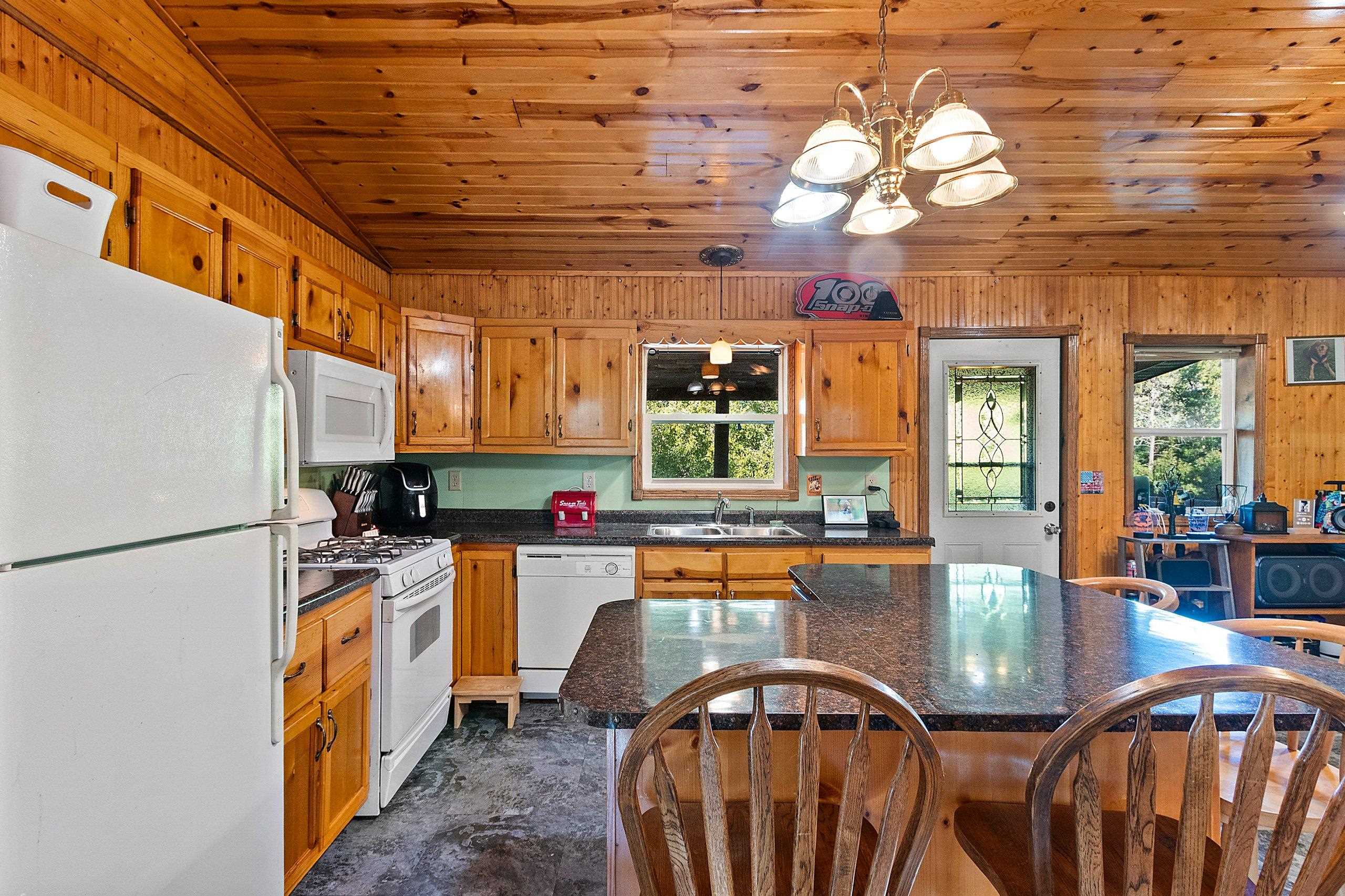 Property photo 37