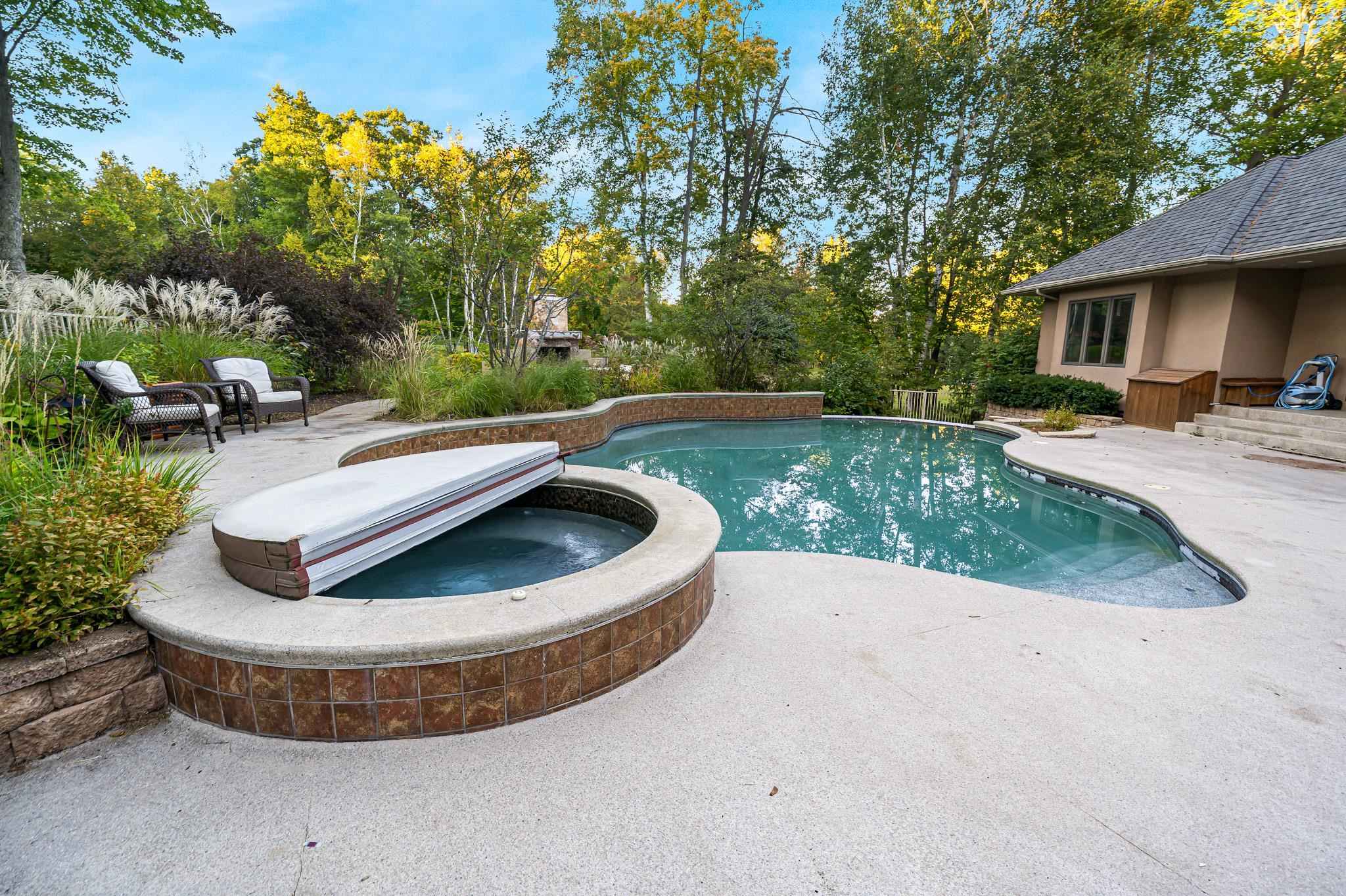 Property photo 74