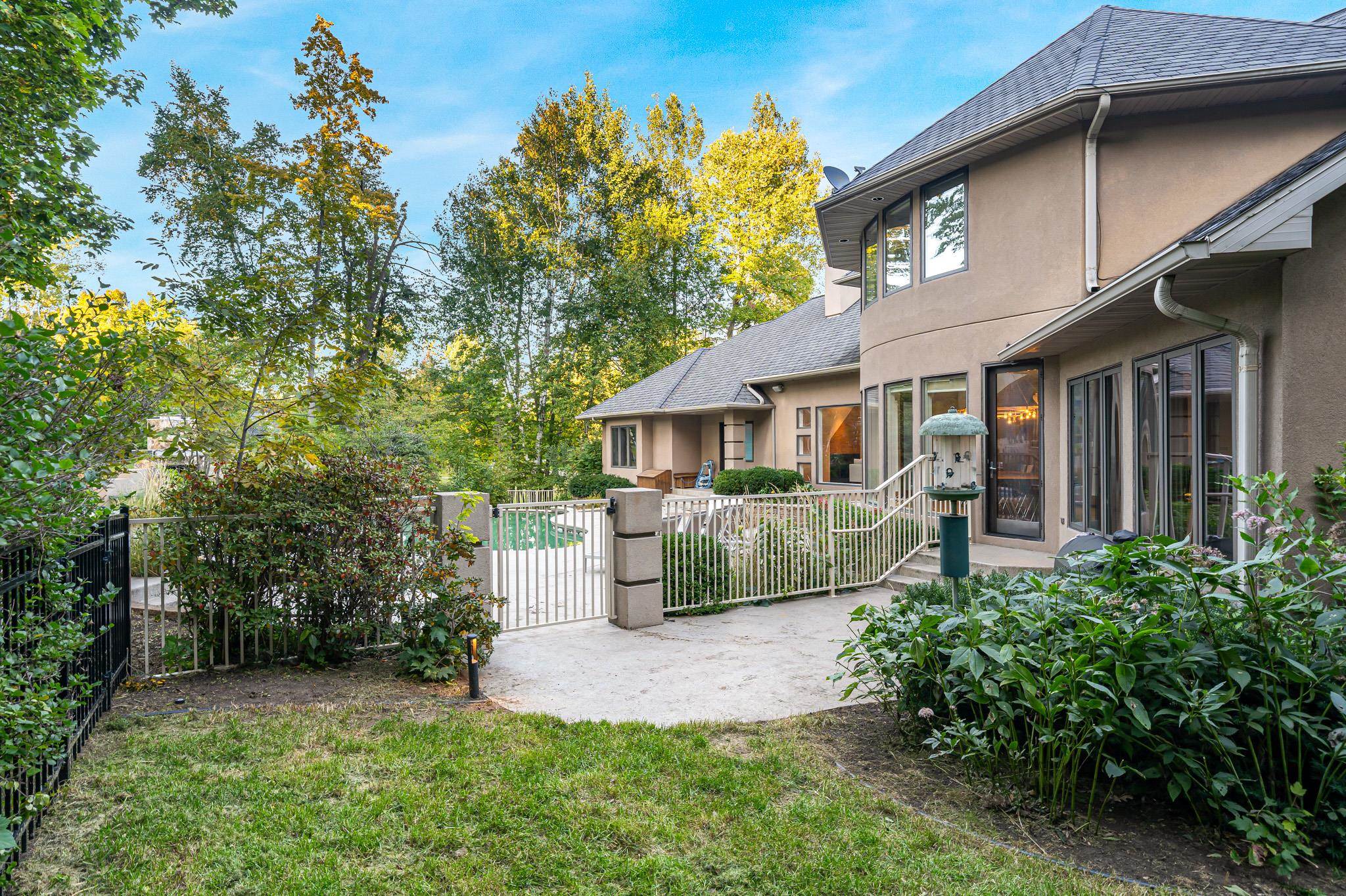 Property photo 77
