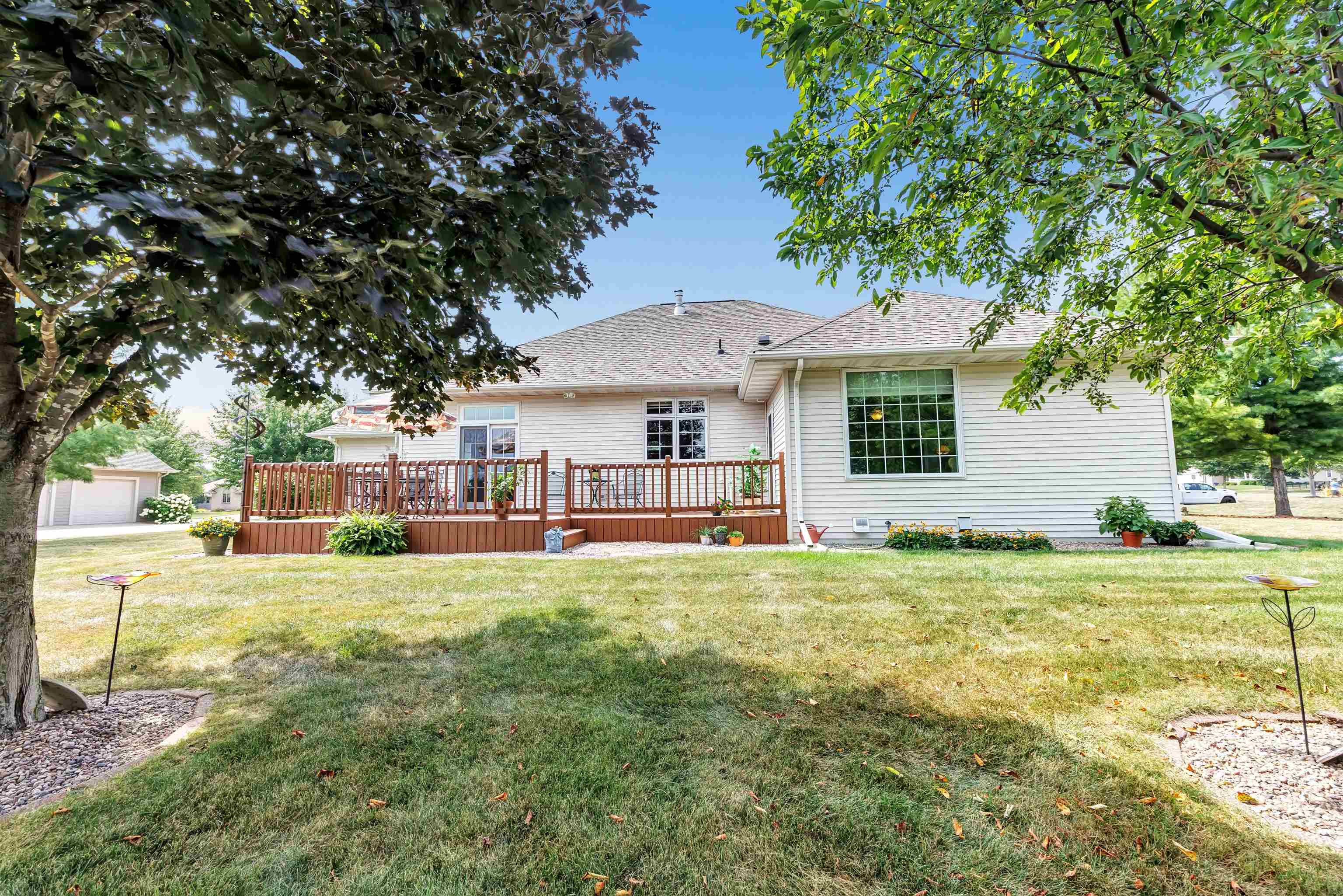 Property photo 33