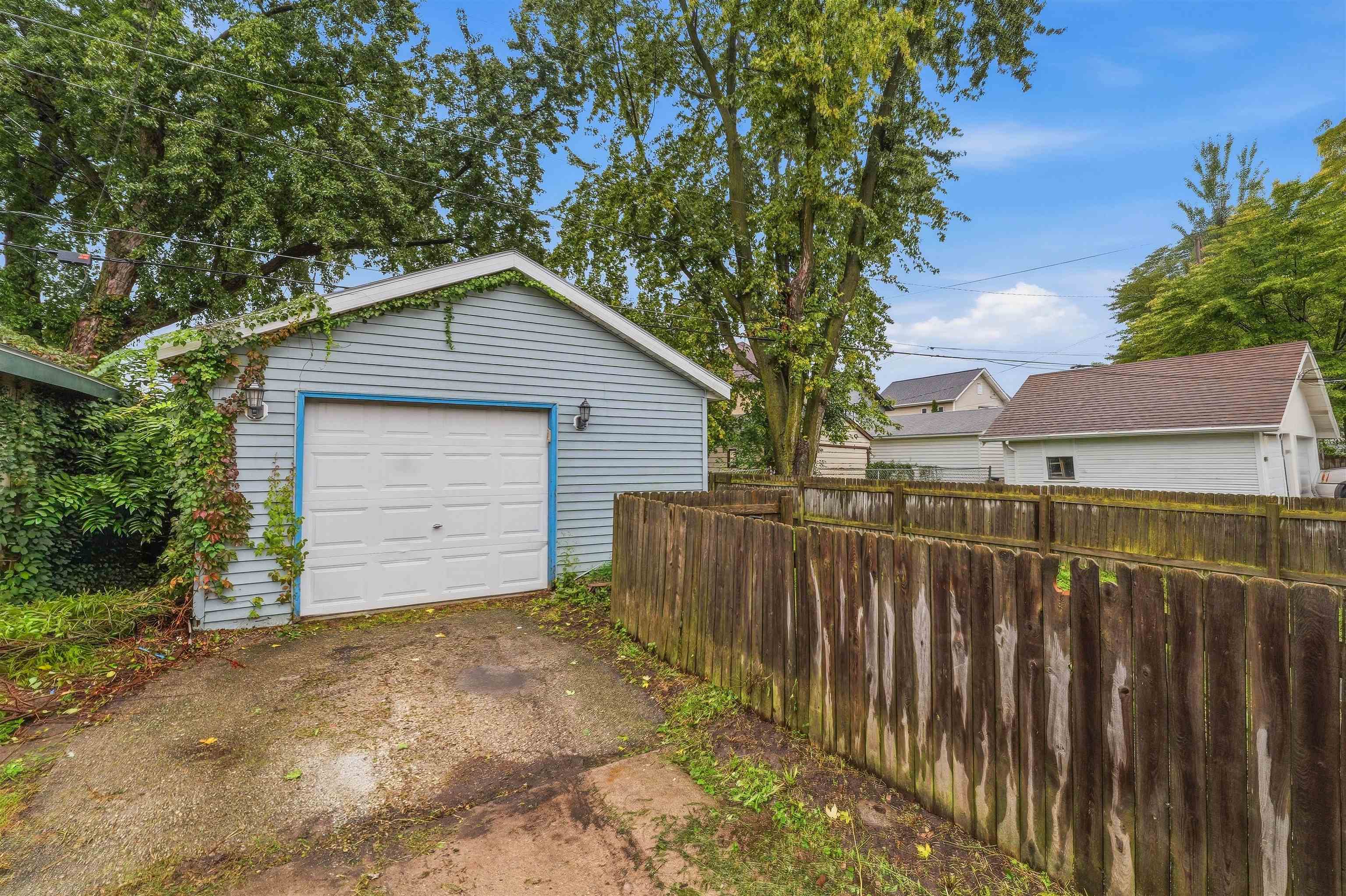 Property photo 31