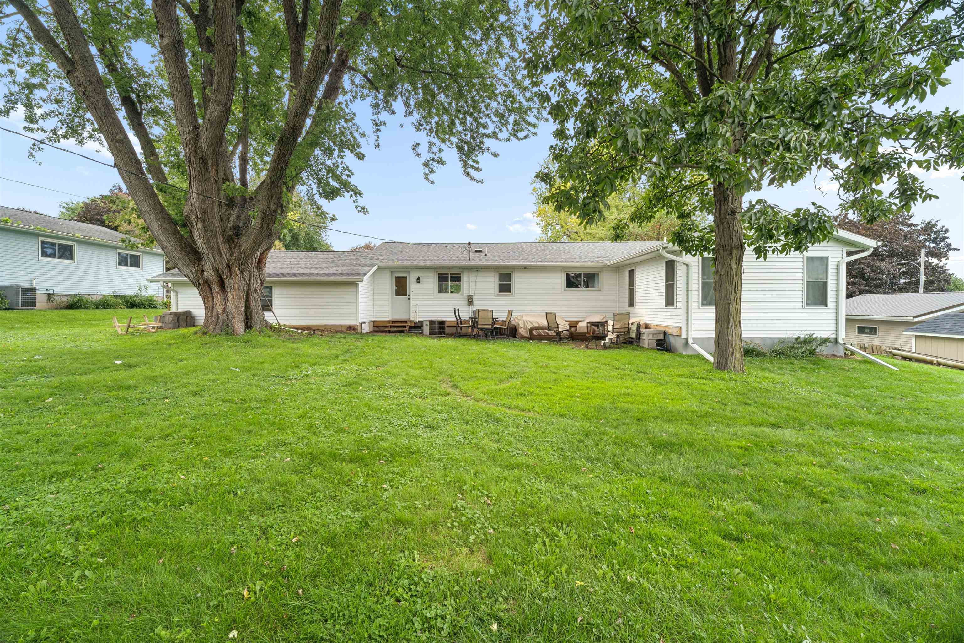 Property photo 33