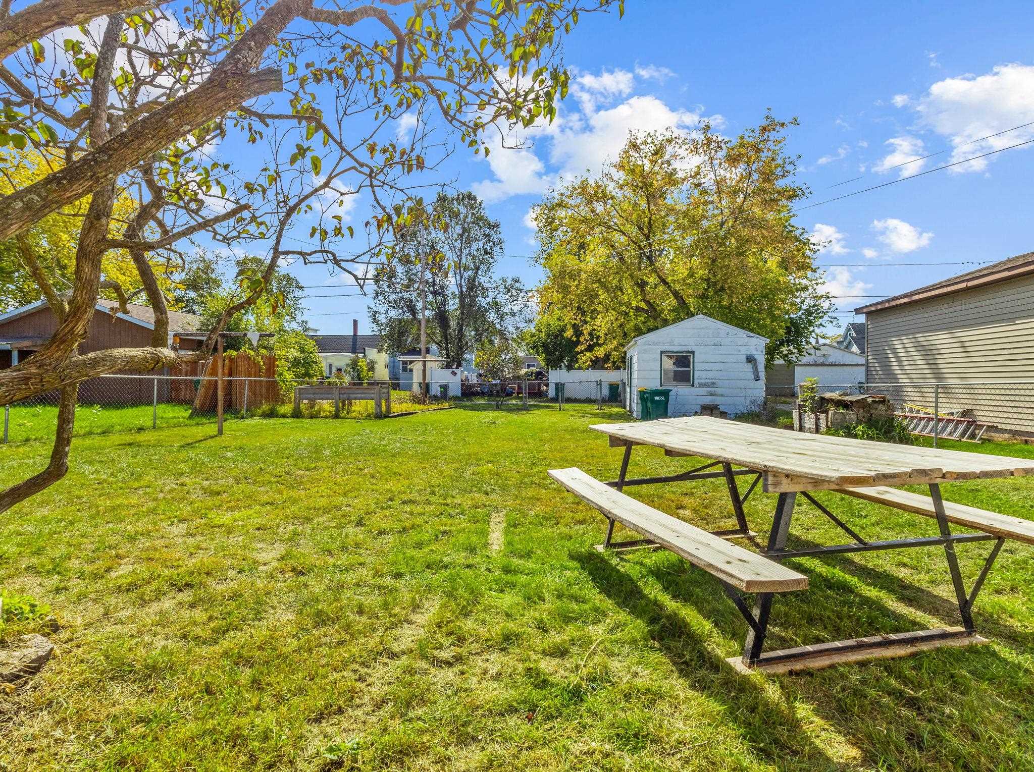 Property photo 37
