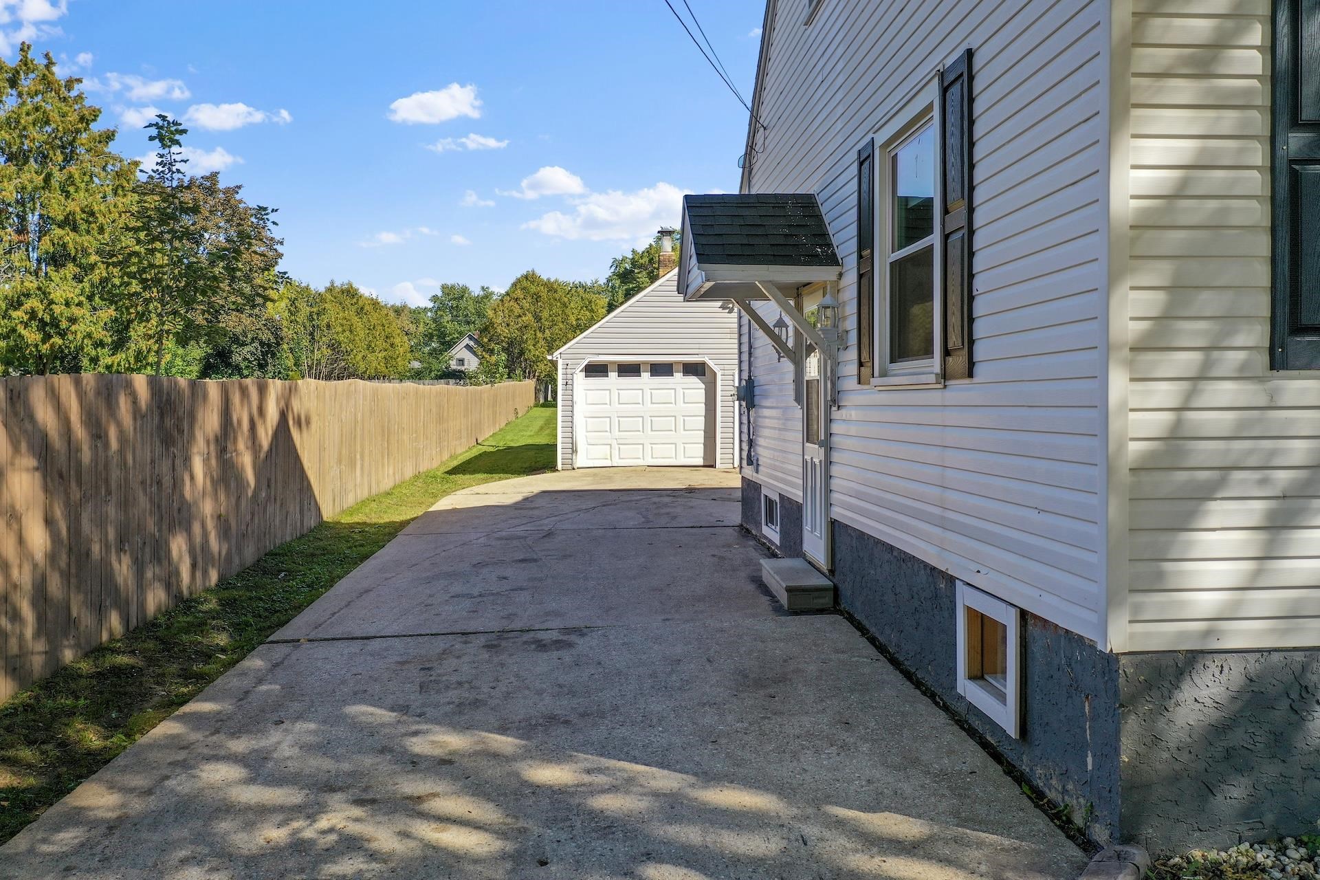 Property photo 25