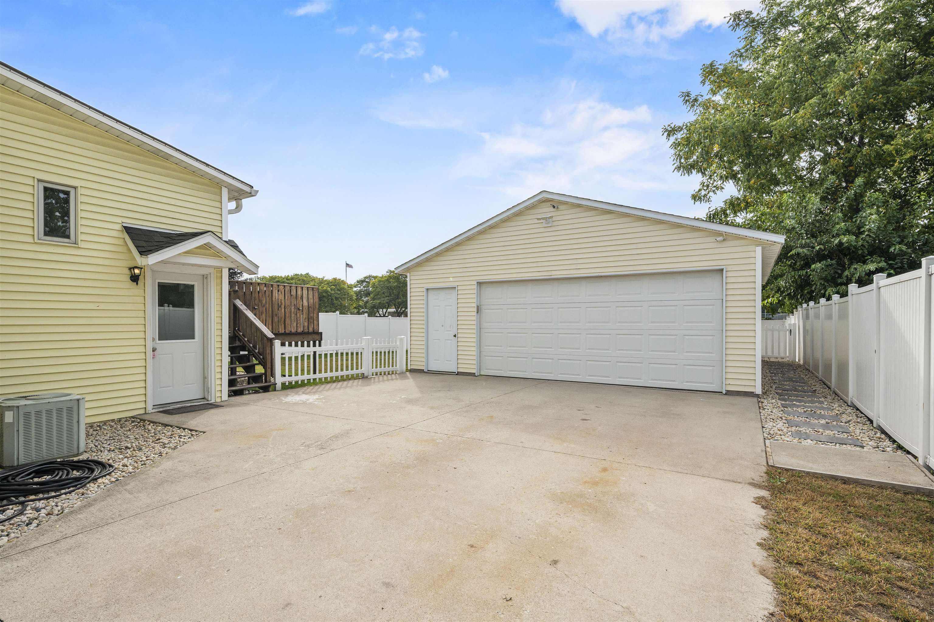 Property photo 41