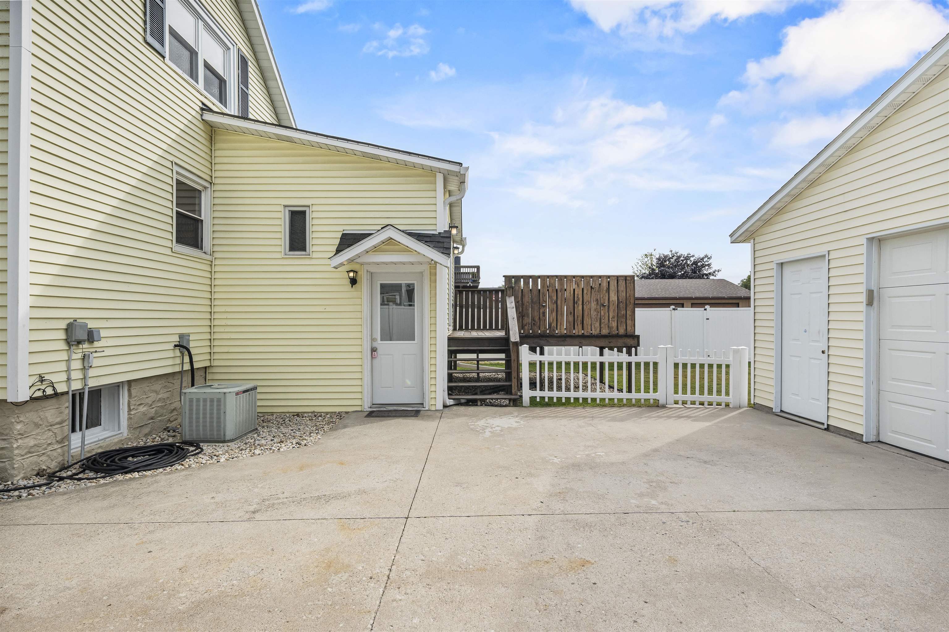Property photo 43