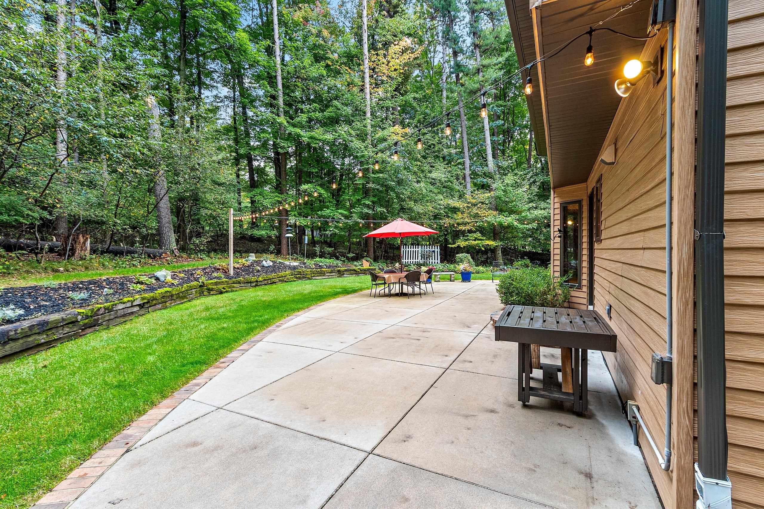 Property photo 77