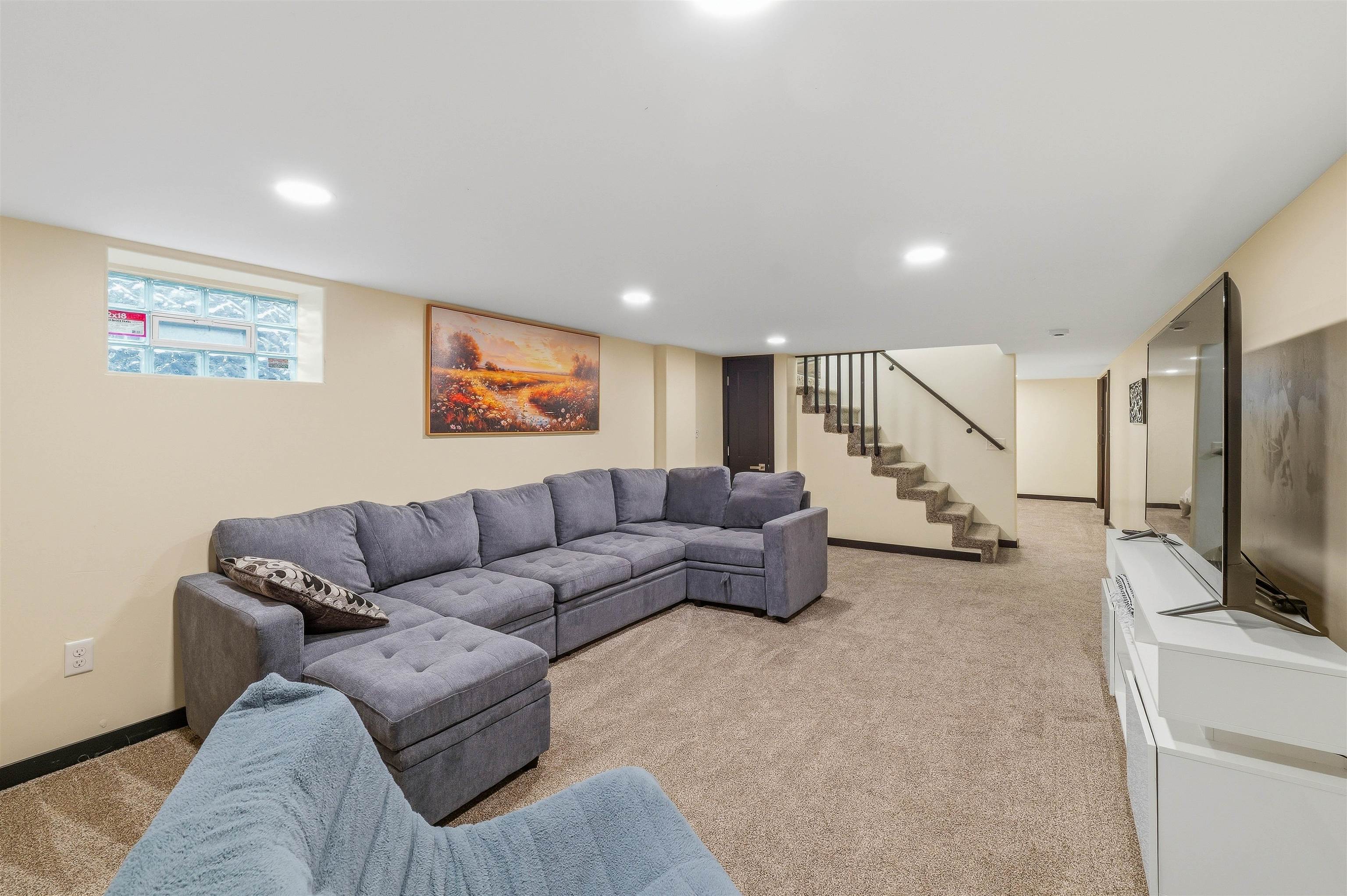 Property photo 35
