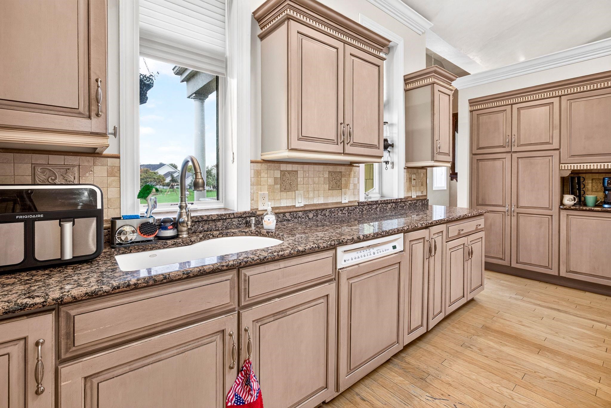 Property photo 33