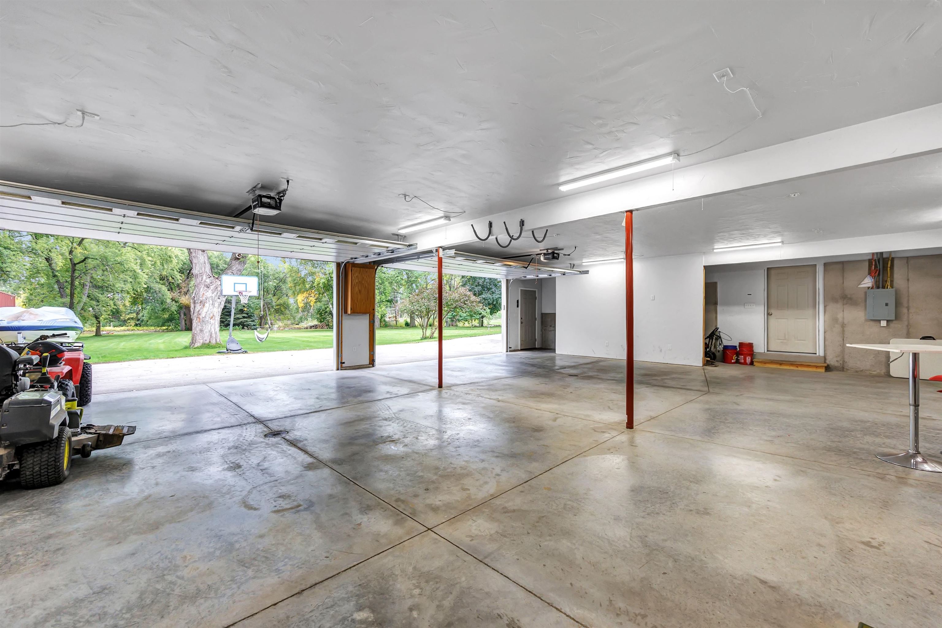 Property photo 32