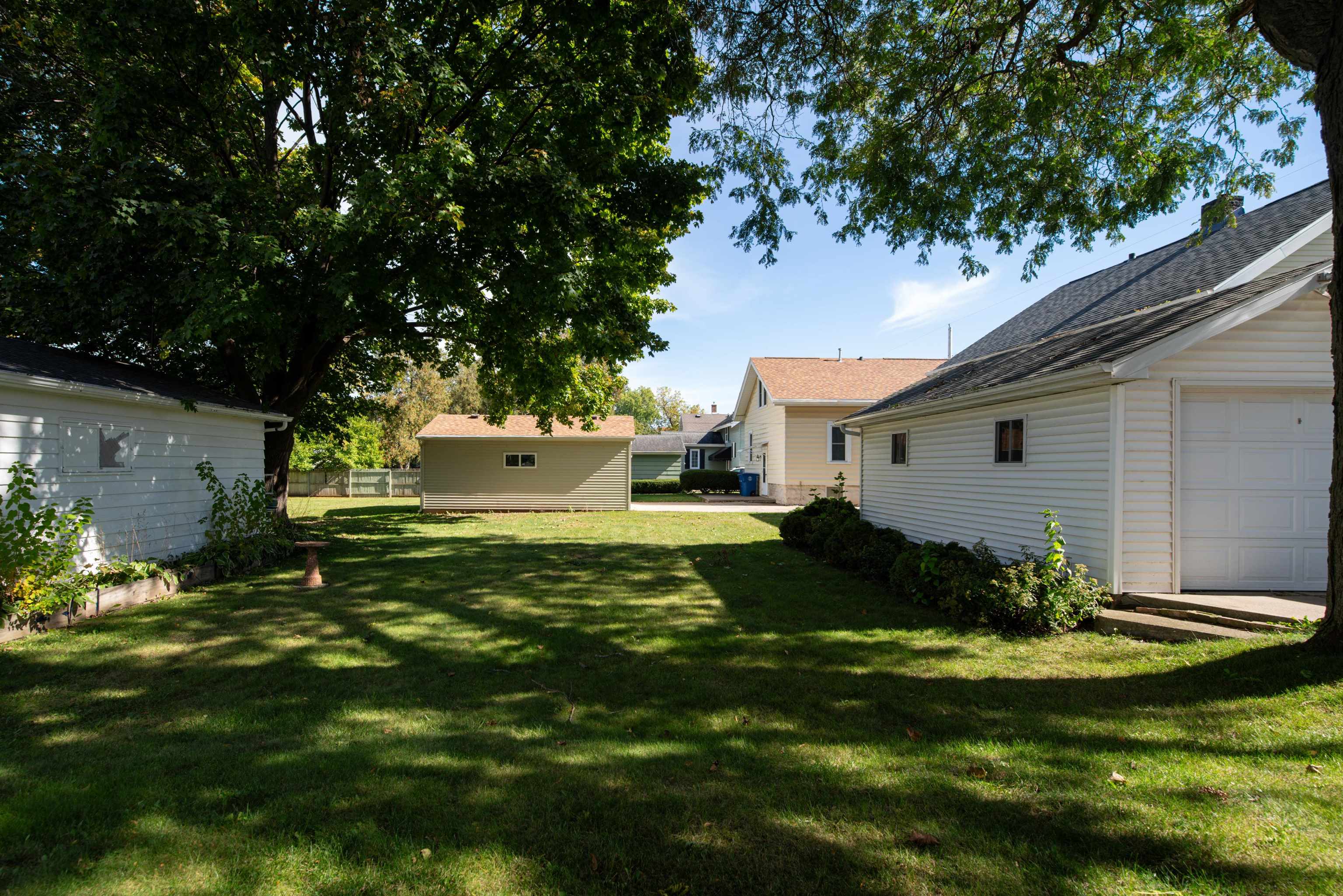Property photo 33