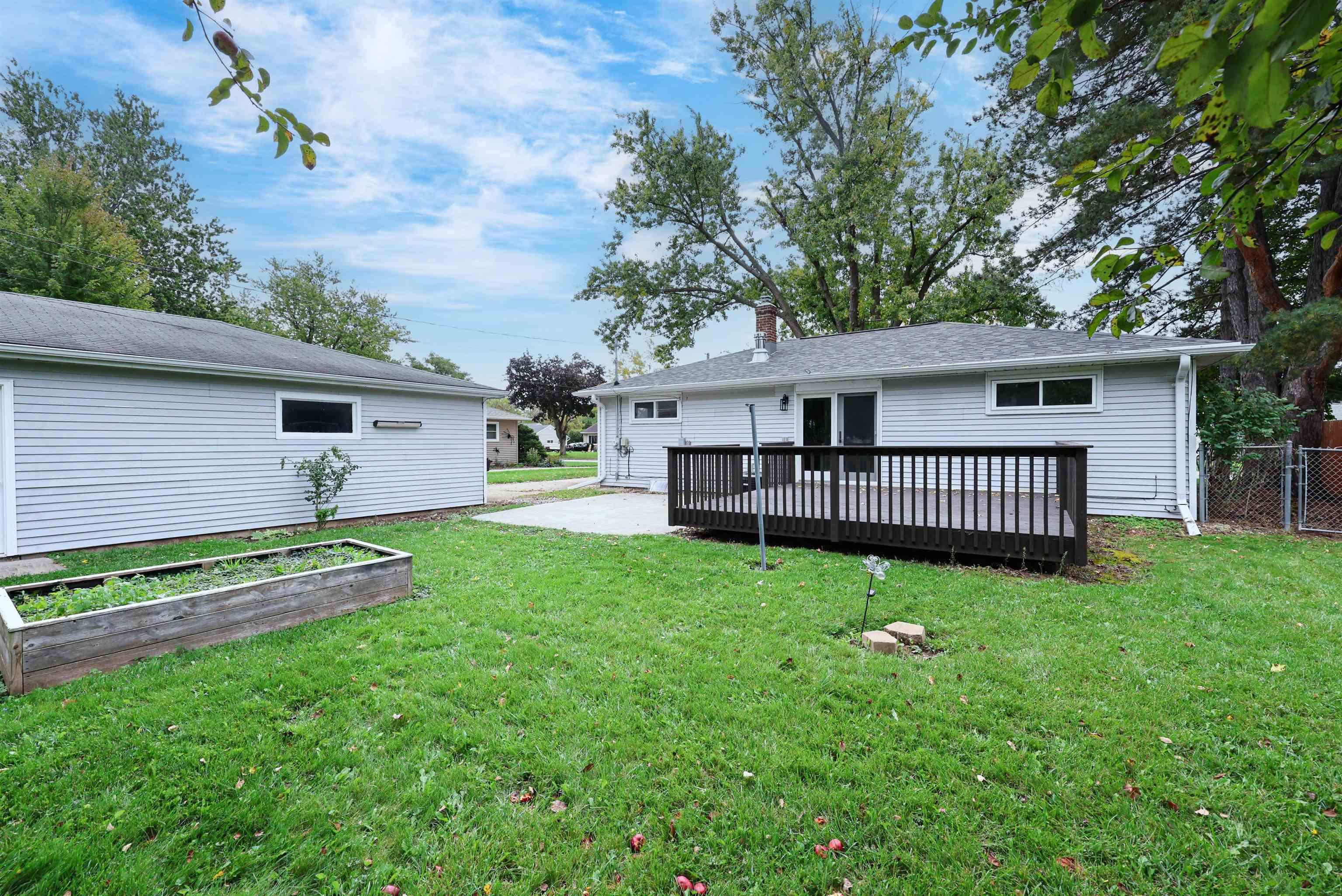Property photo 35