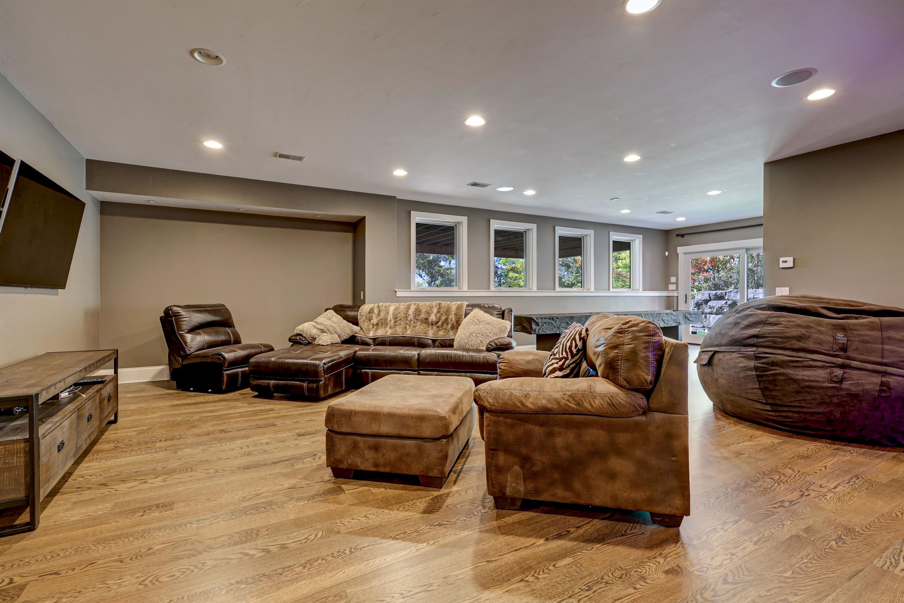 Property photo 64