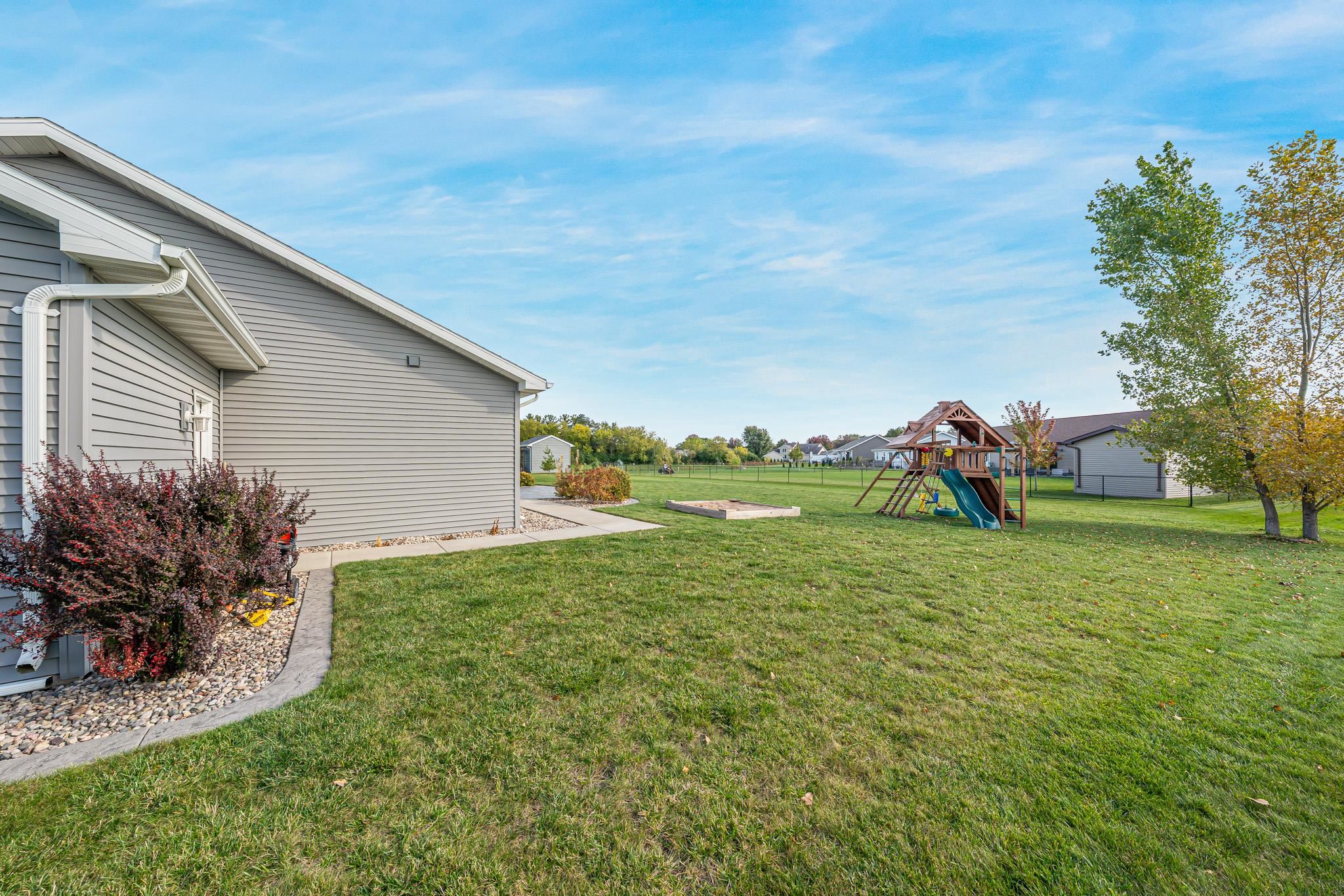 Property photo 33