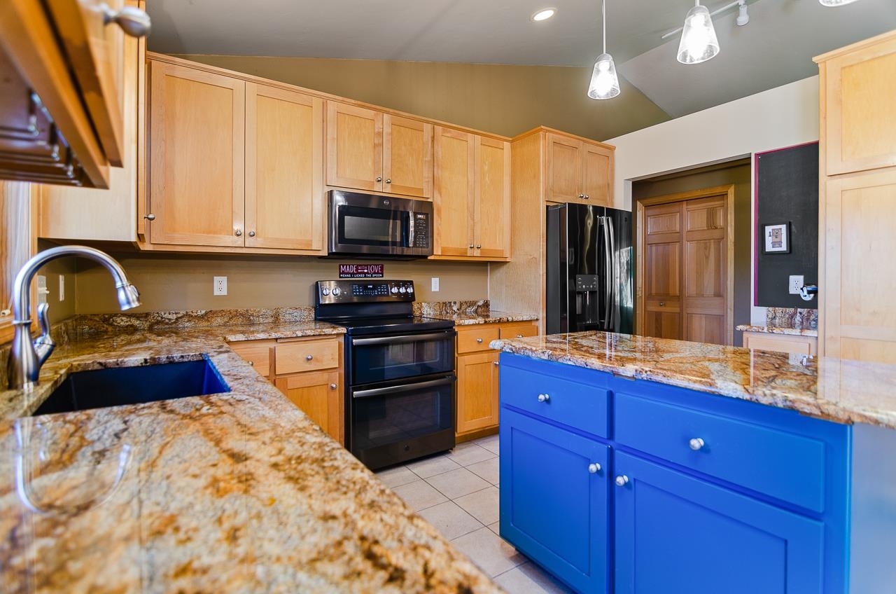 Property photo 28