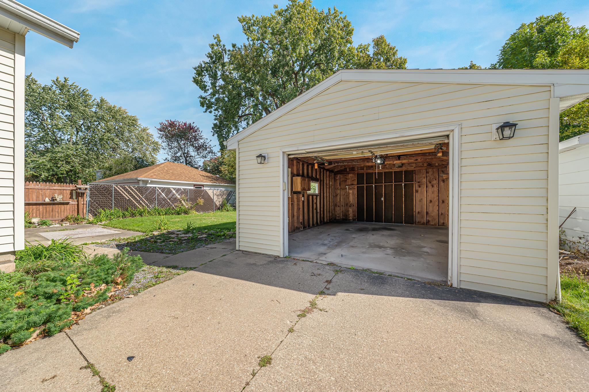 Property photo 25