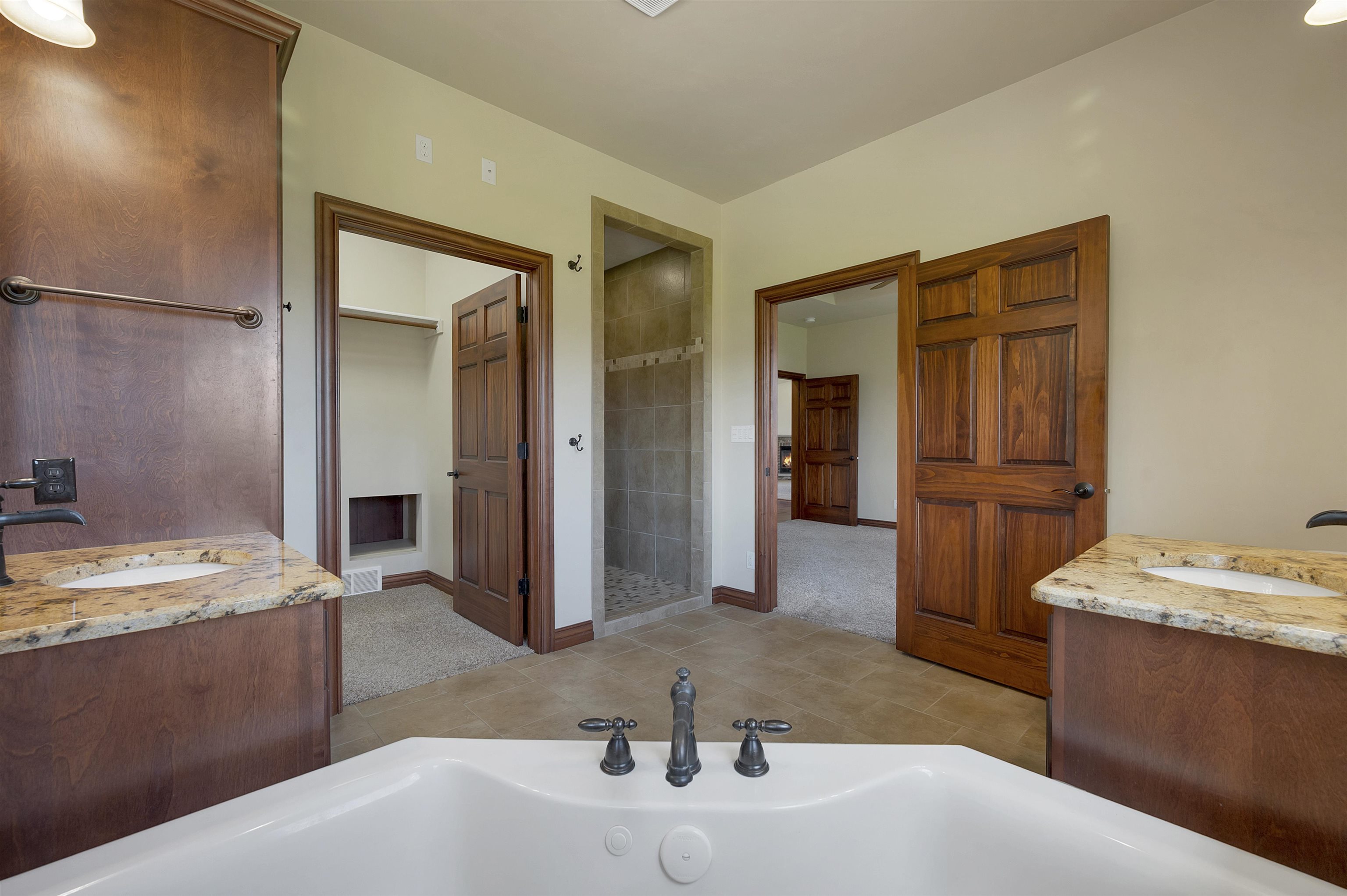 Property photo 22