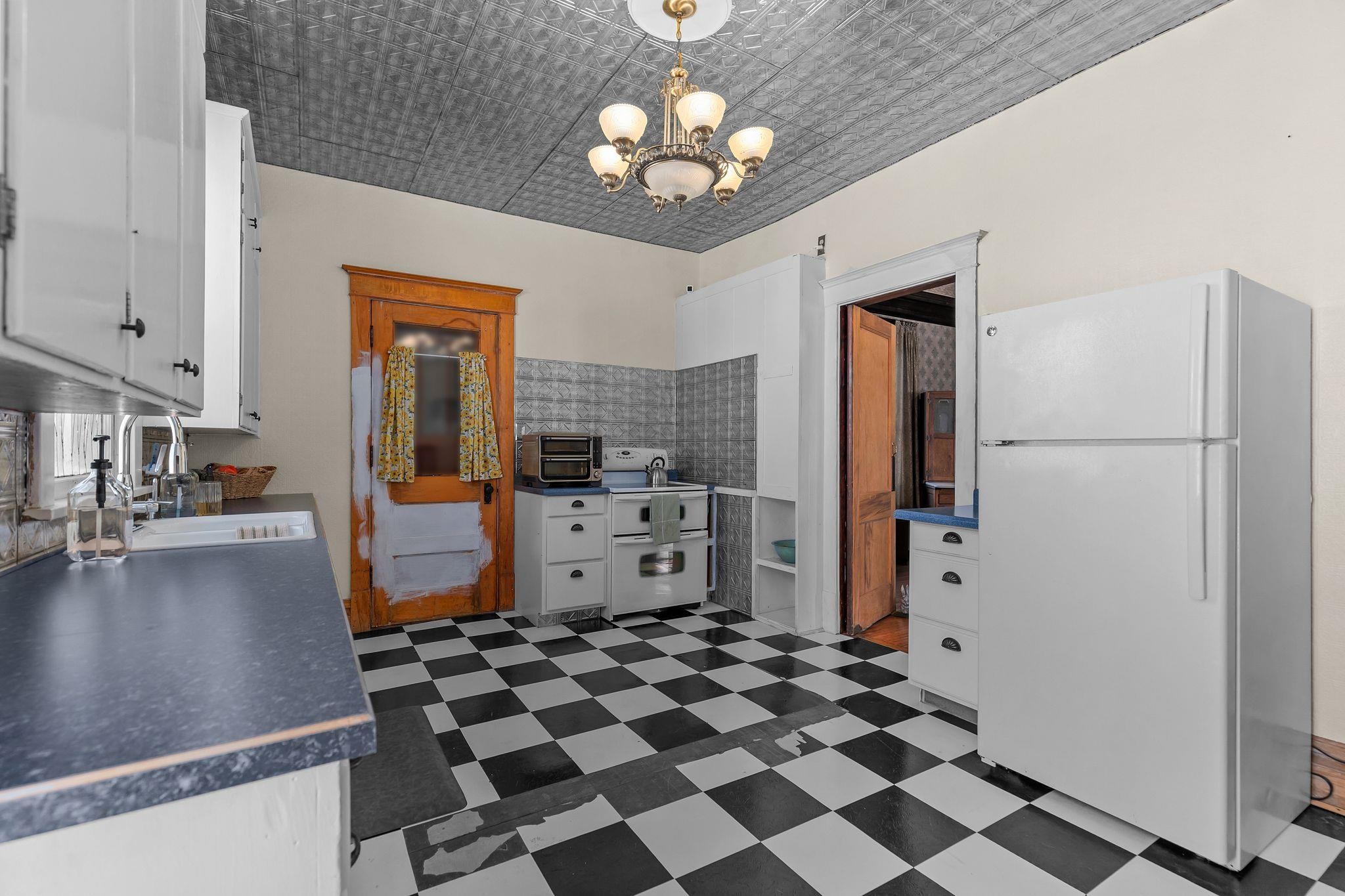 Property photo 28