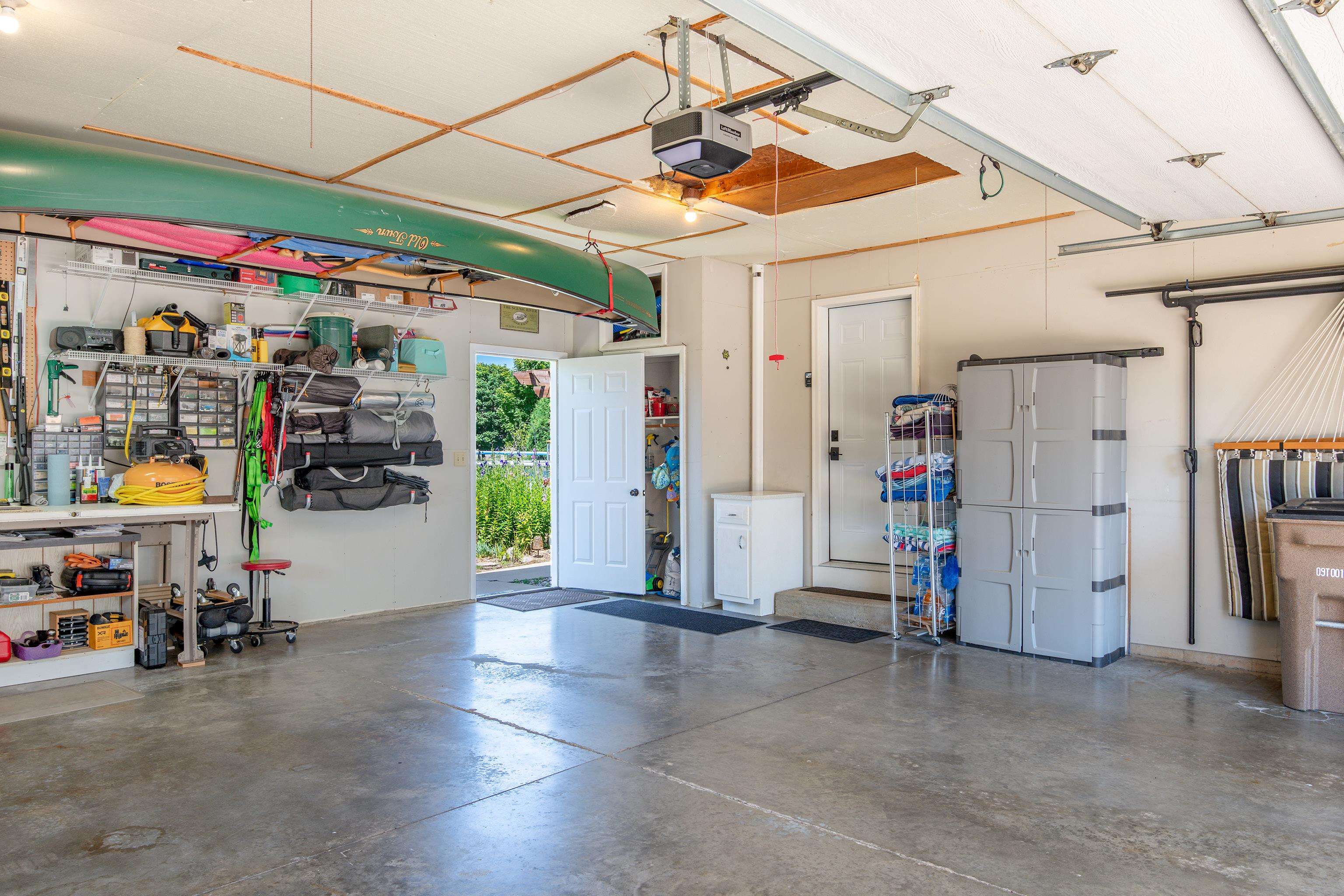 Property photo 44