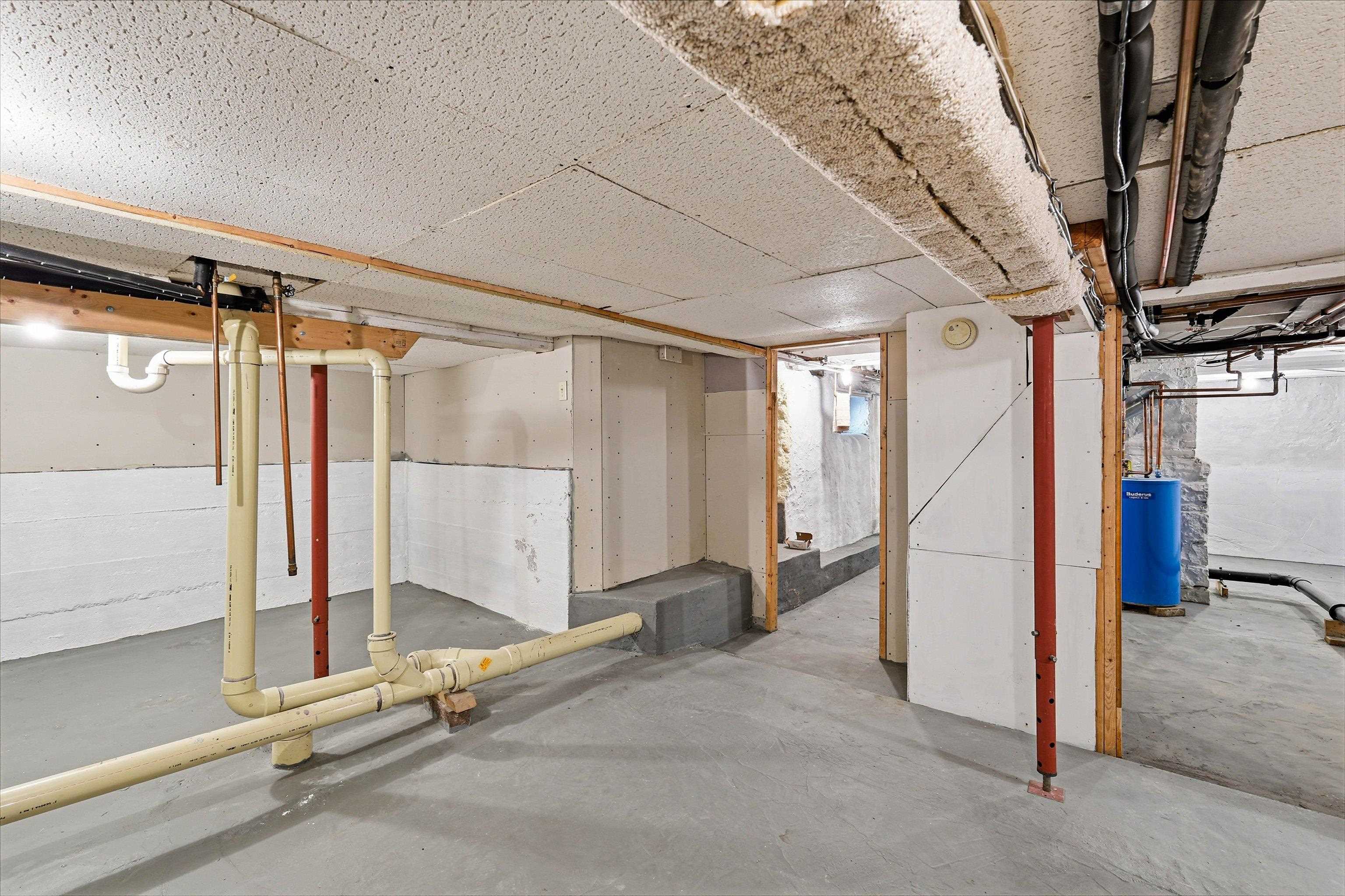 Property photo 36