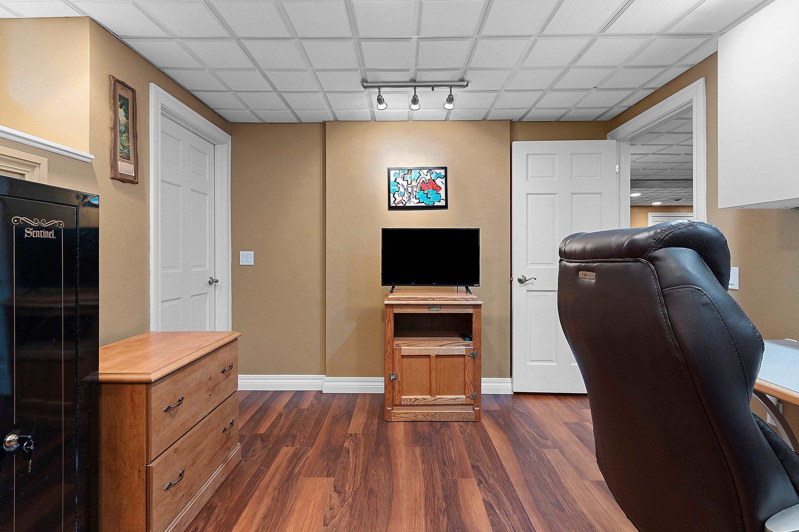 Property photo 64