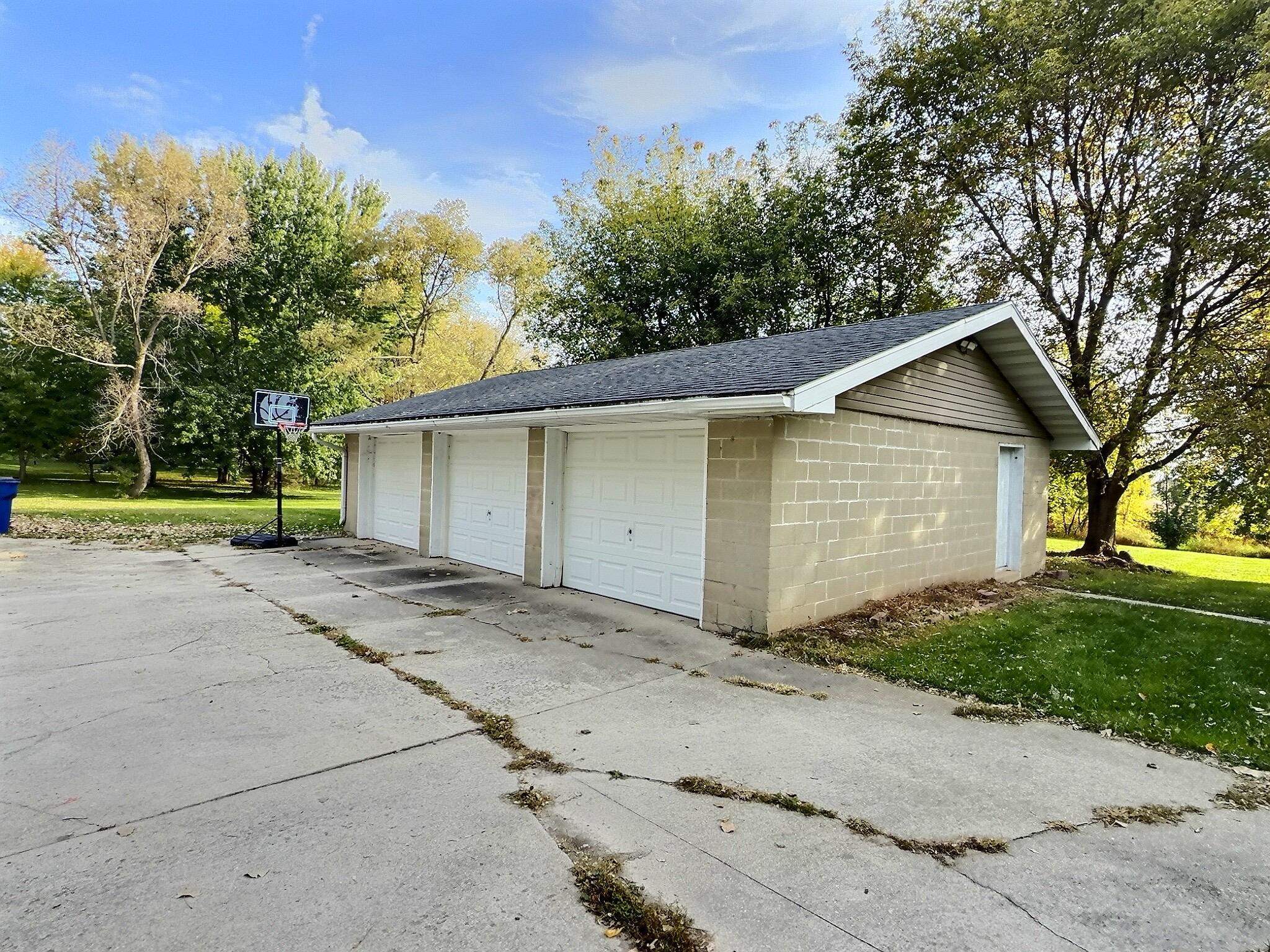 Property photo 24