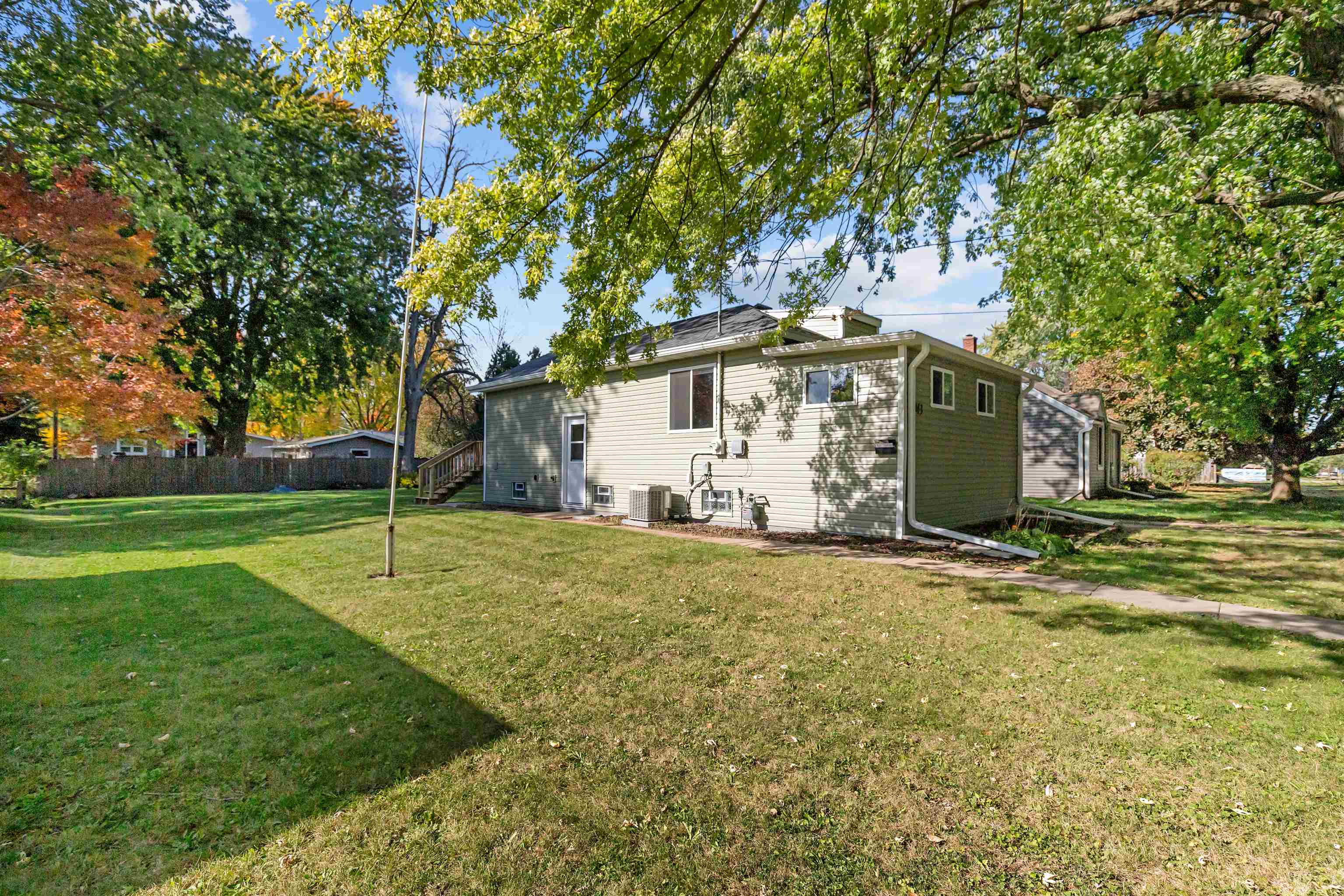 Property photo 35