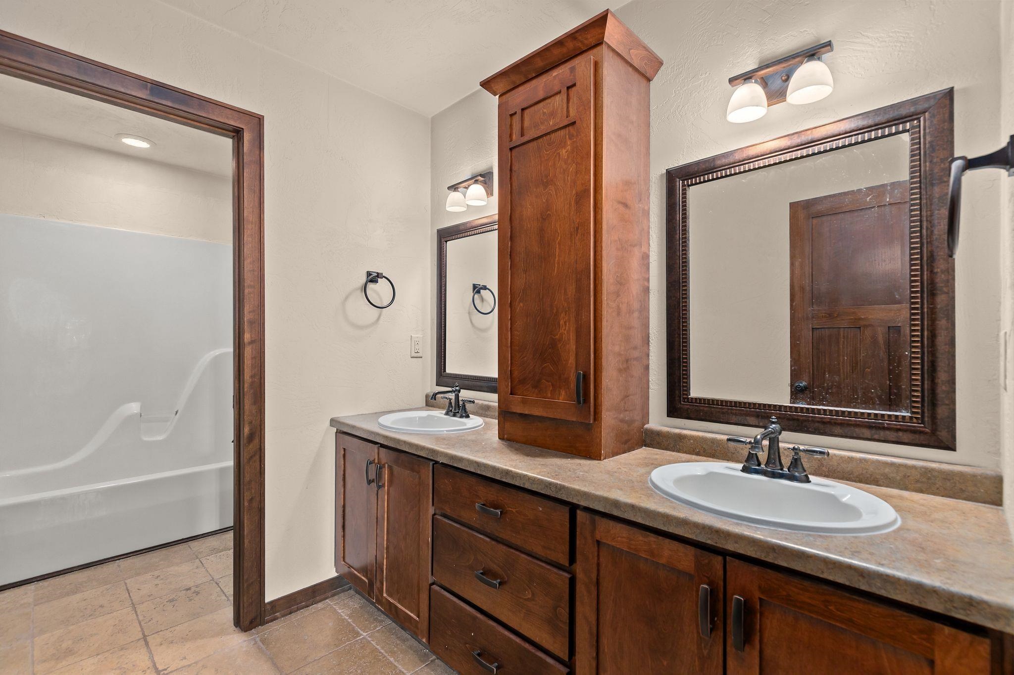 Property photo 44