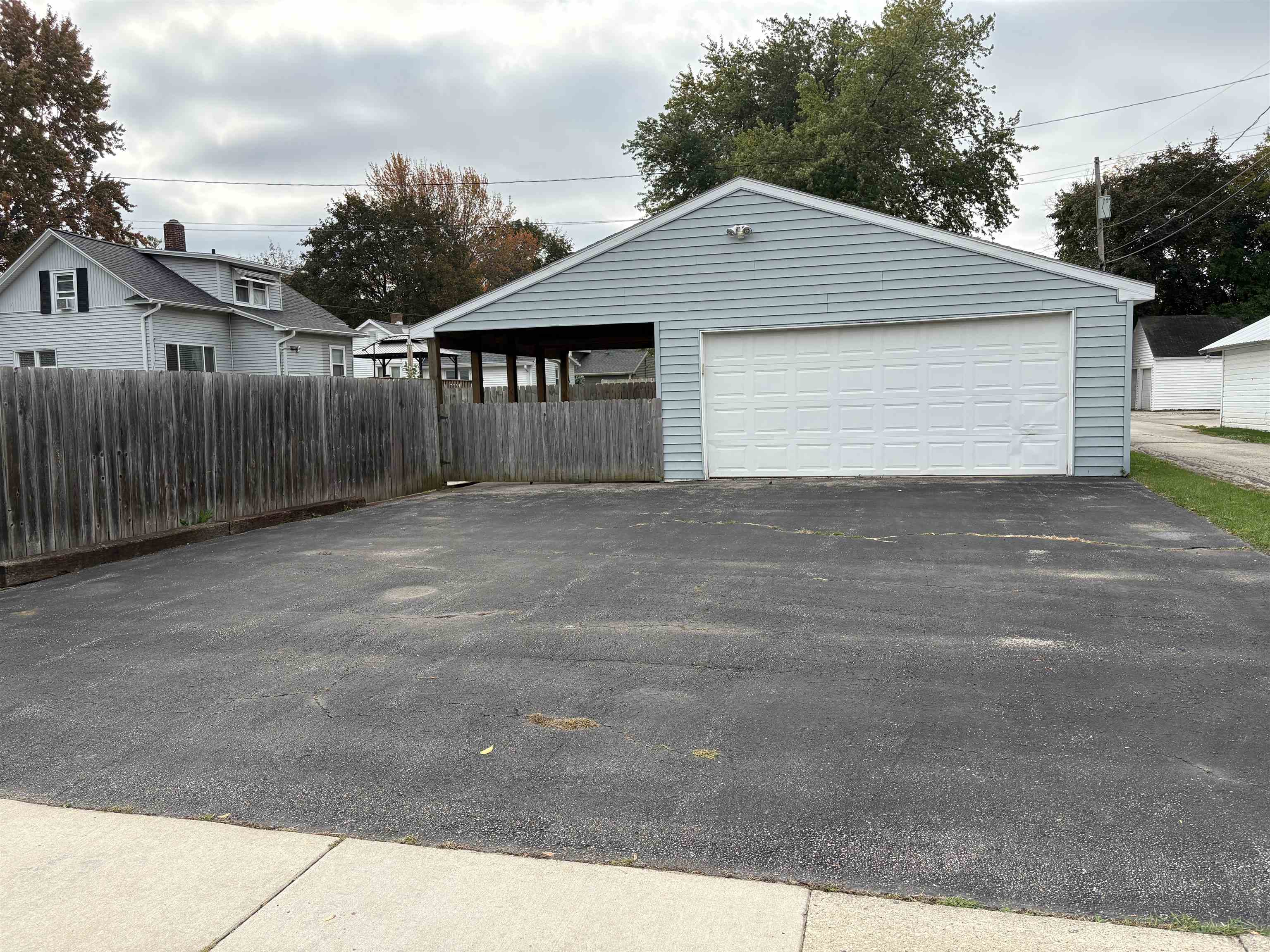Property photo 35