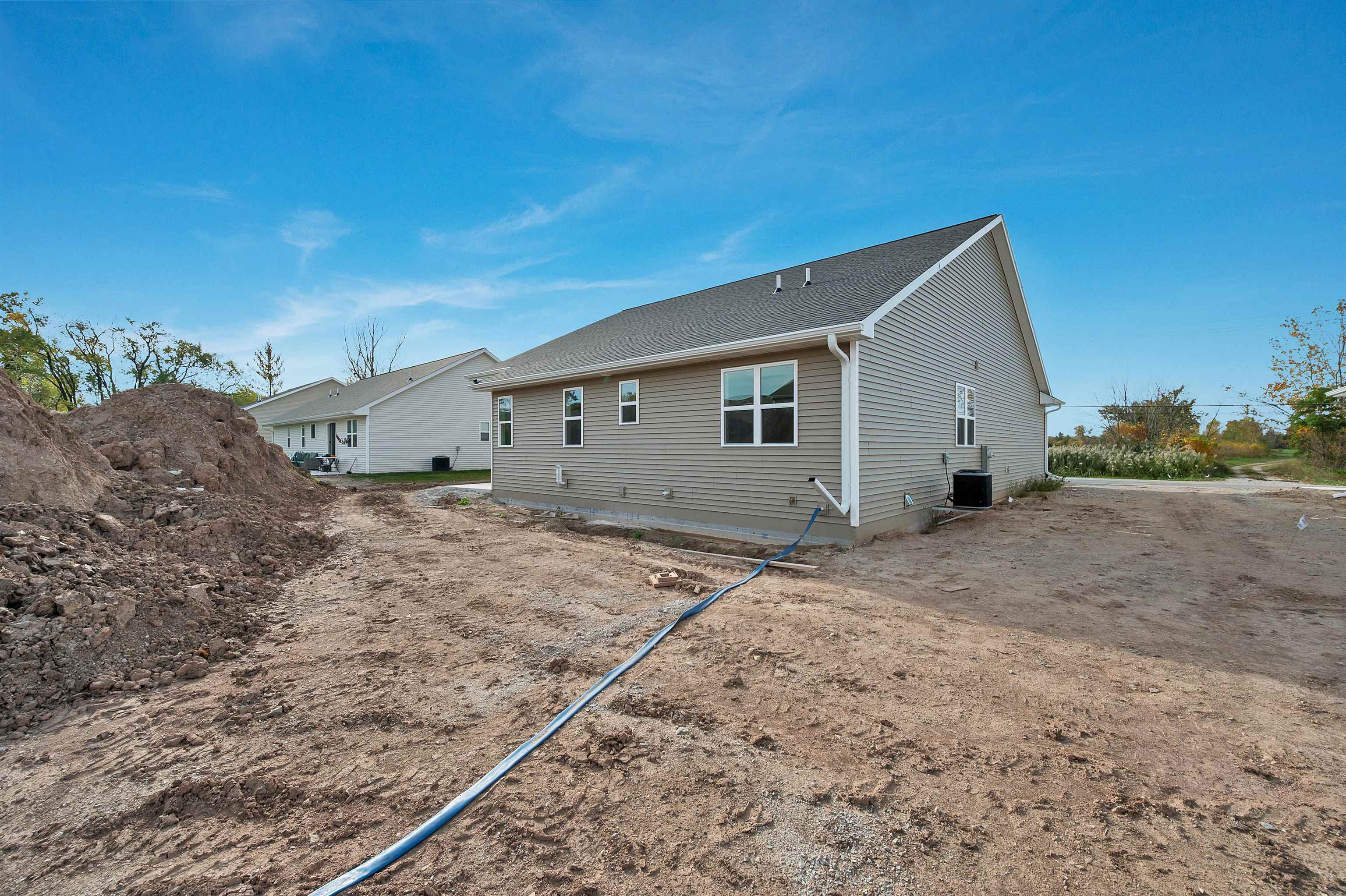 Property photo 35