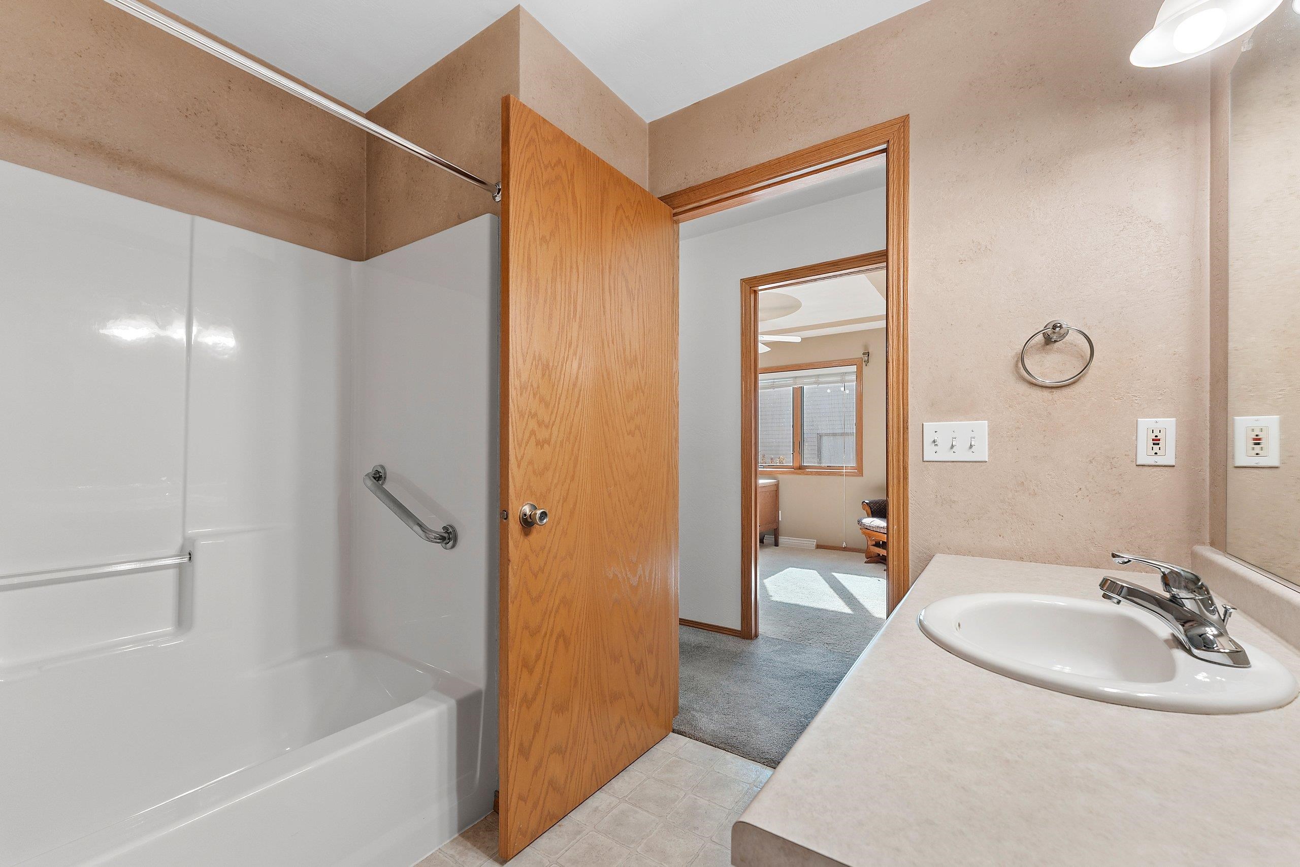 Property photo 31