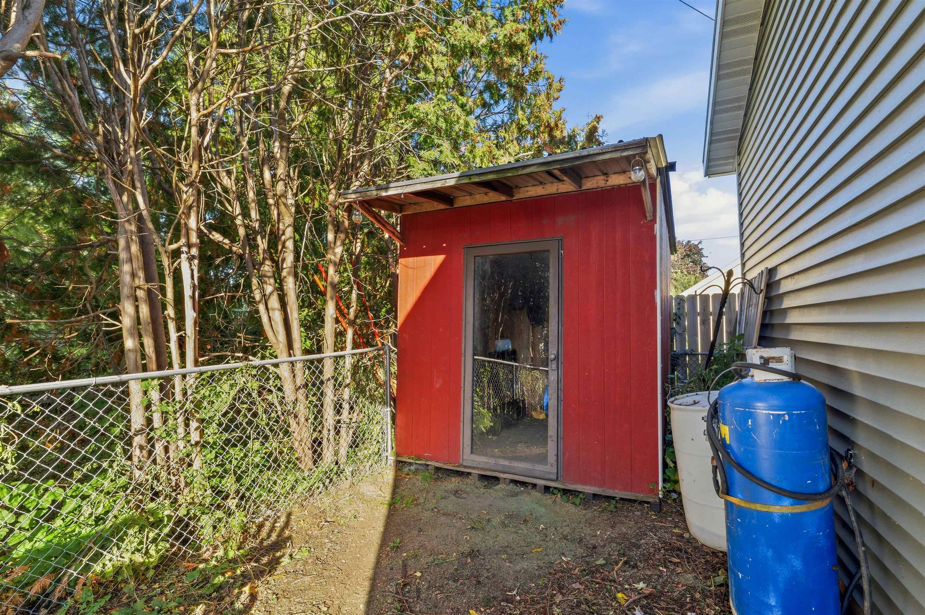 Property photo 33
