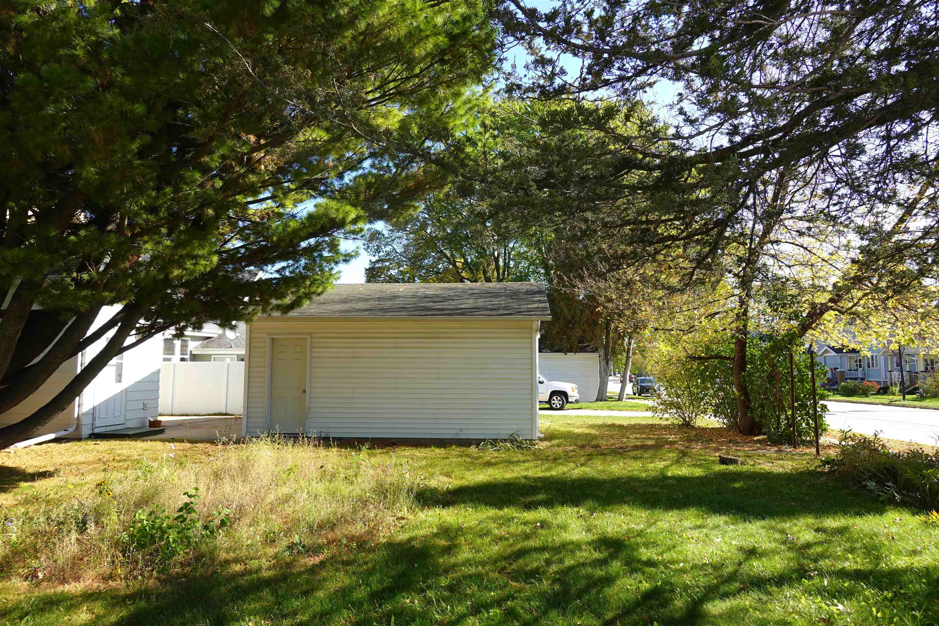 Property photo 25