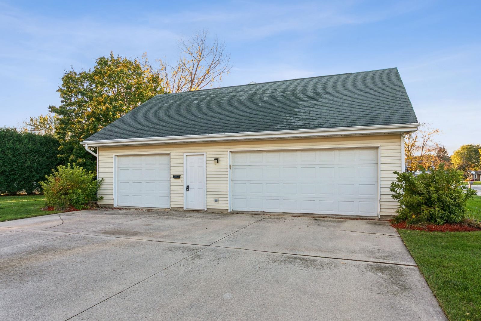 Property photo 35
