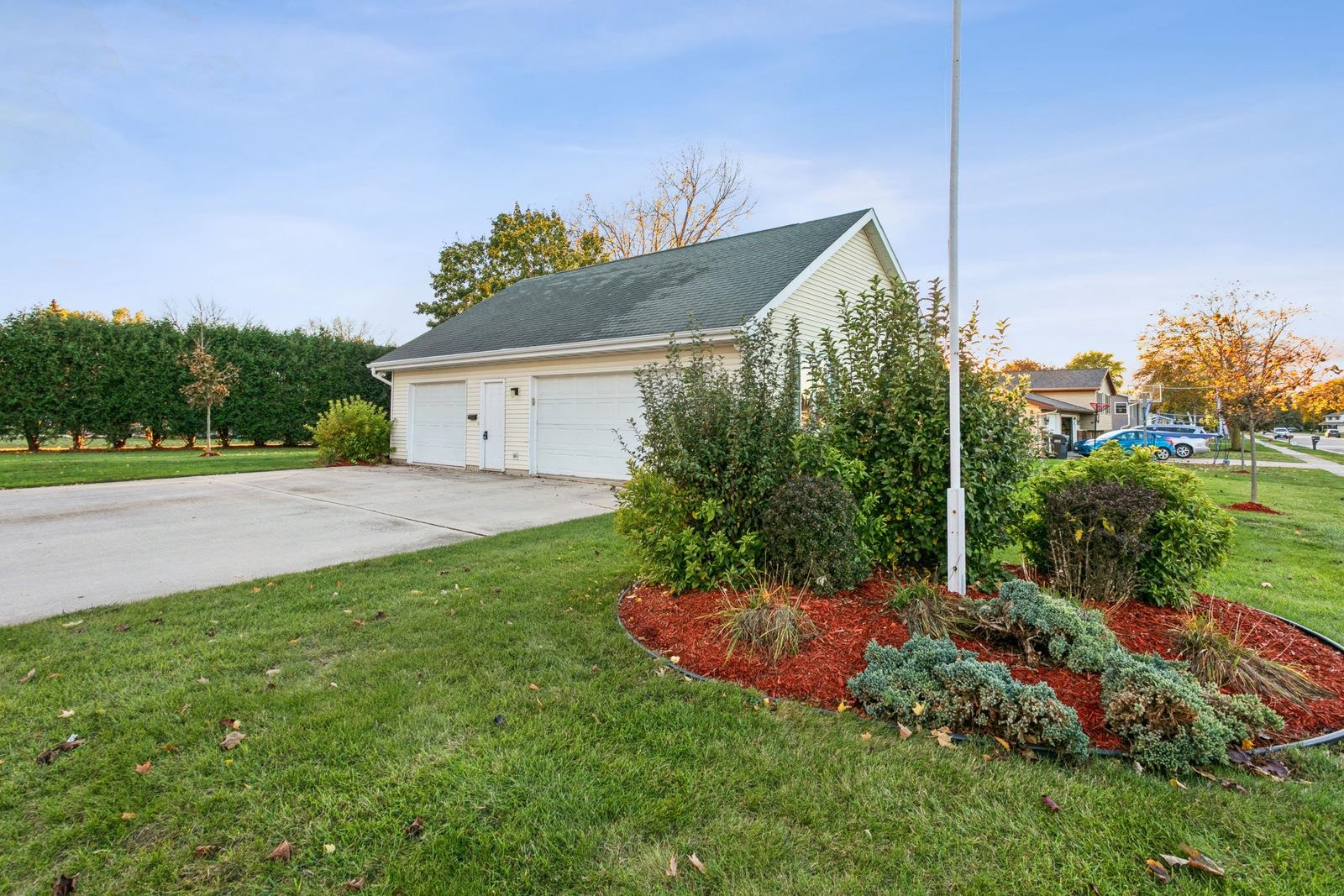 Property photo 36
