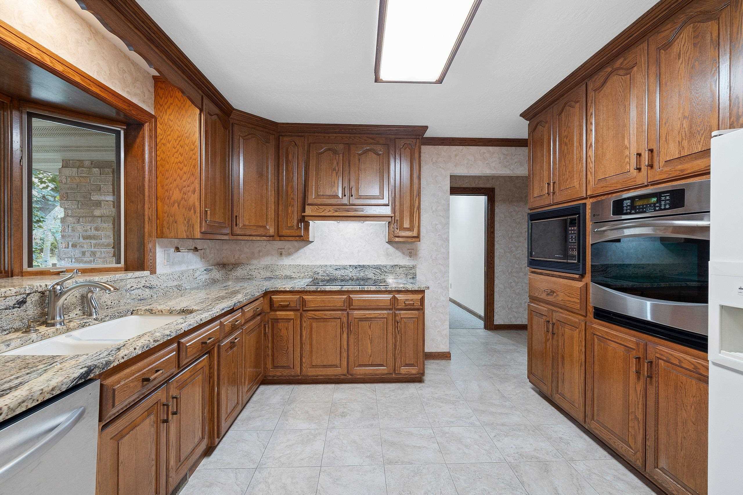 Property photo 33